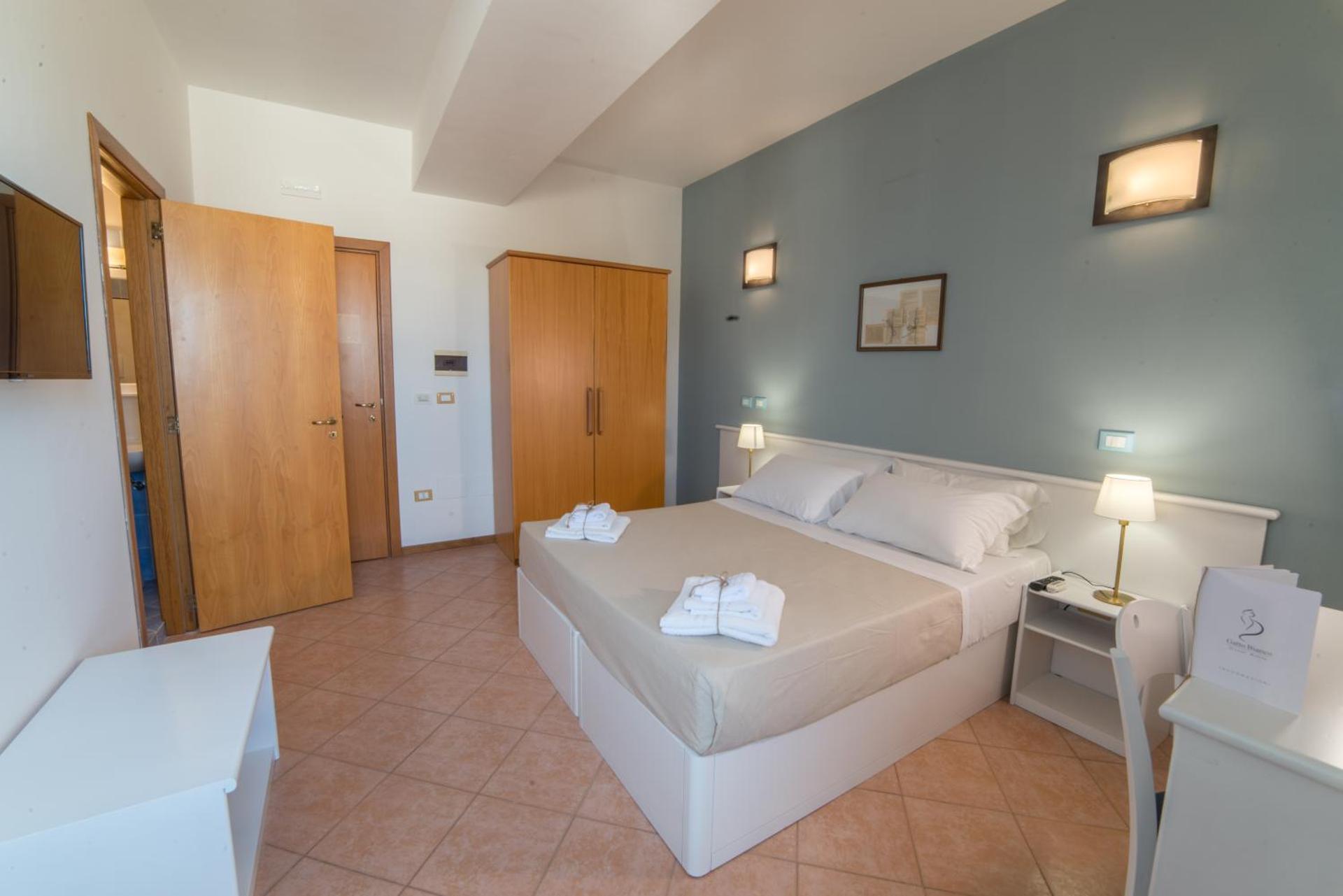 Perla Hotel - Photo 12