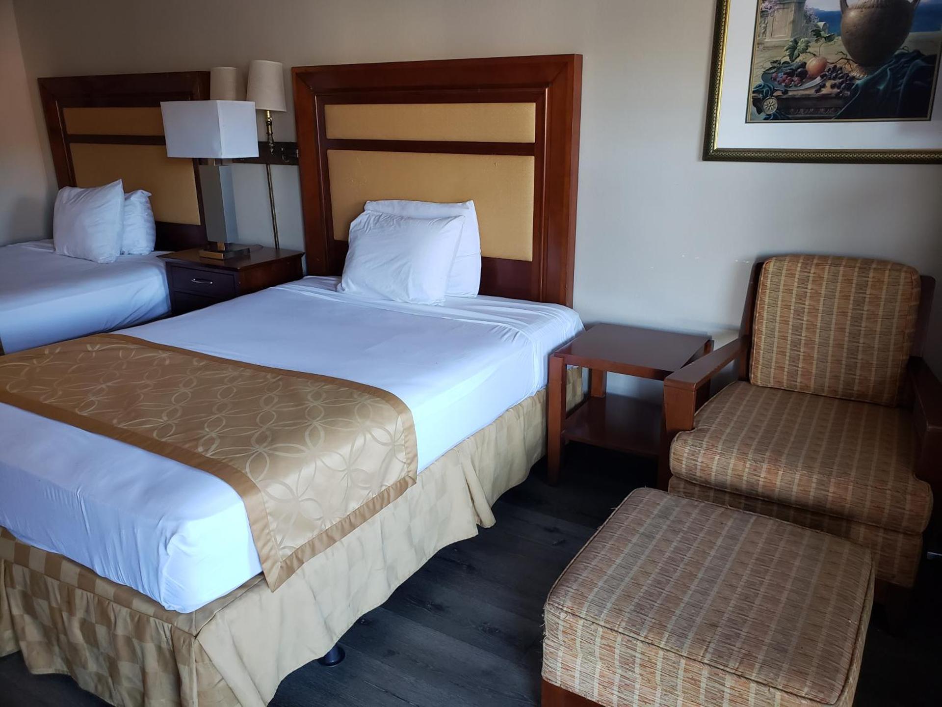 Knights Inn Kissimmee - Photo 7