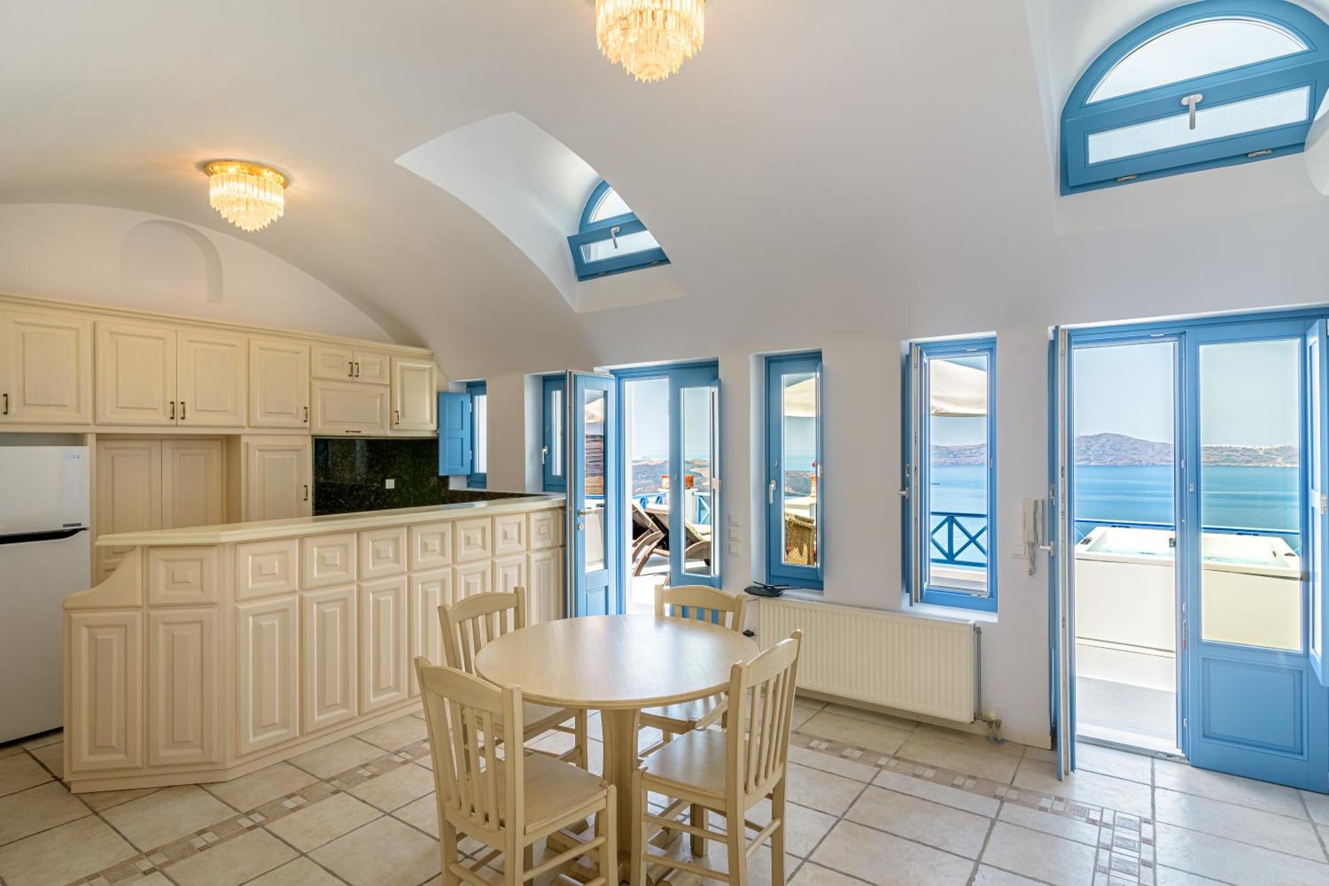 Golden Grey Goose - Photo 10