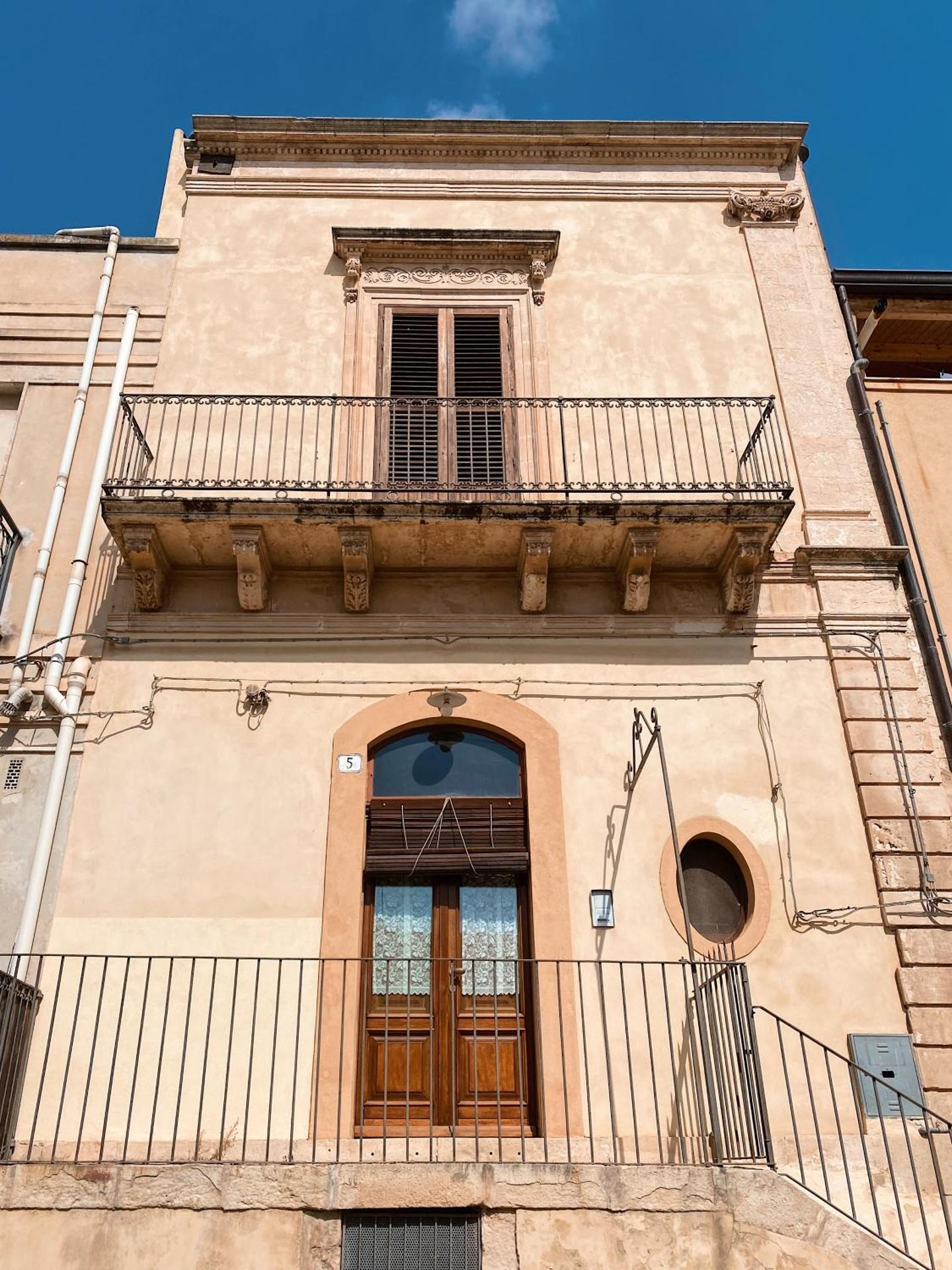 Palazzo Gambuzza - Photo 17