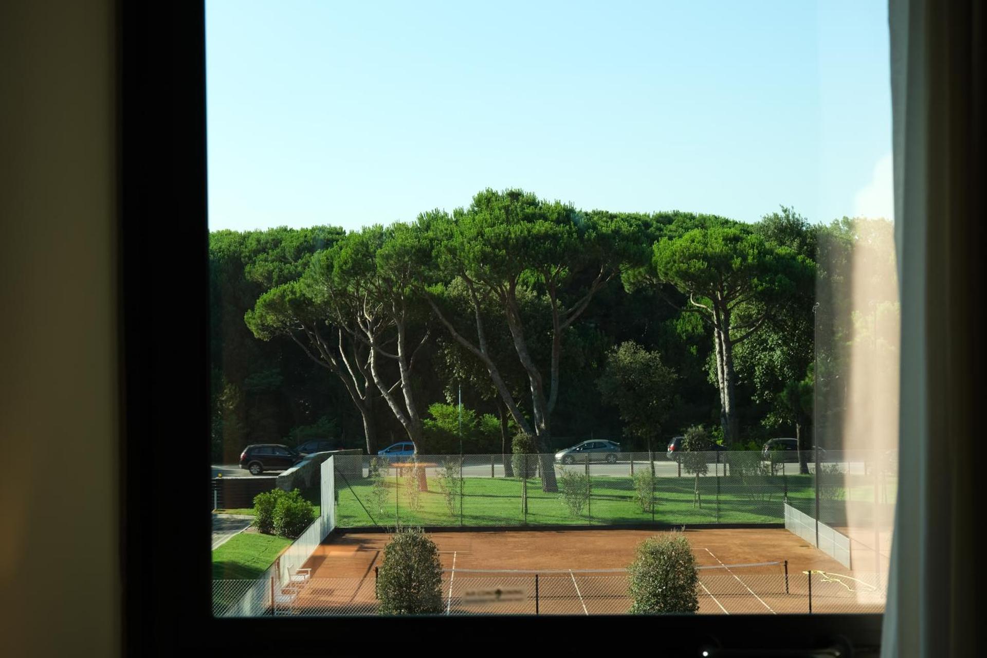 Bellevue Hotel & Resort - Photo 16