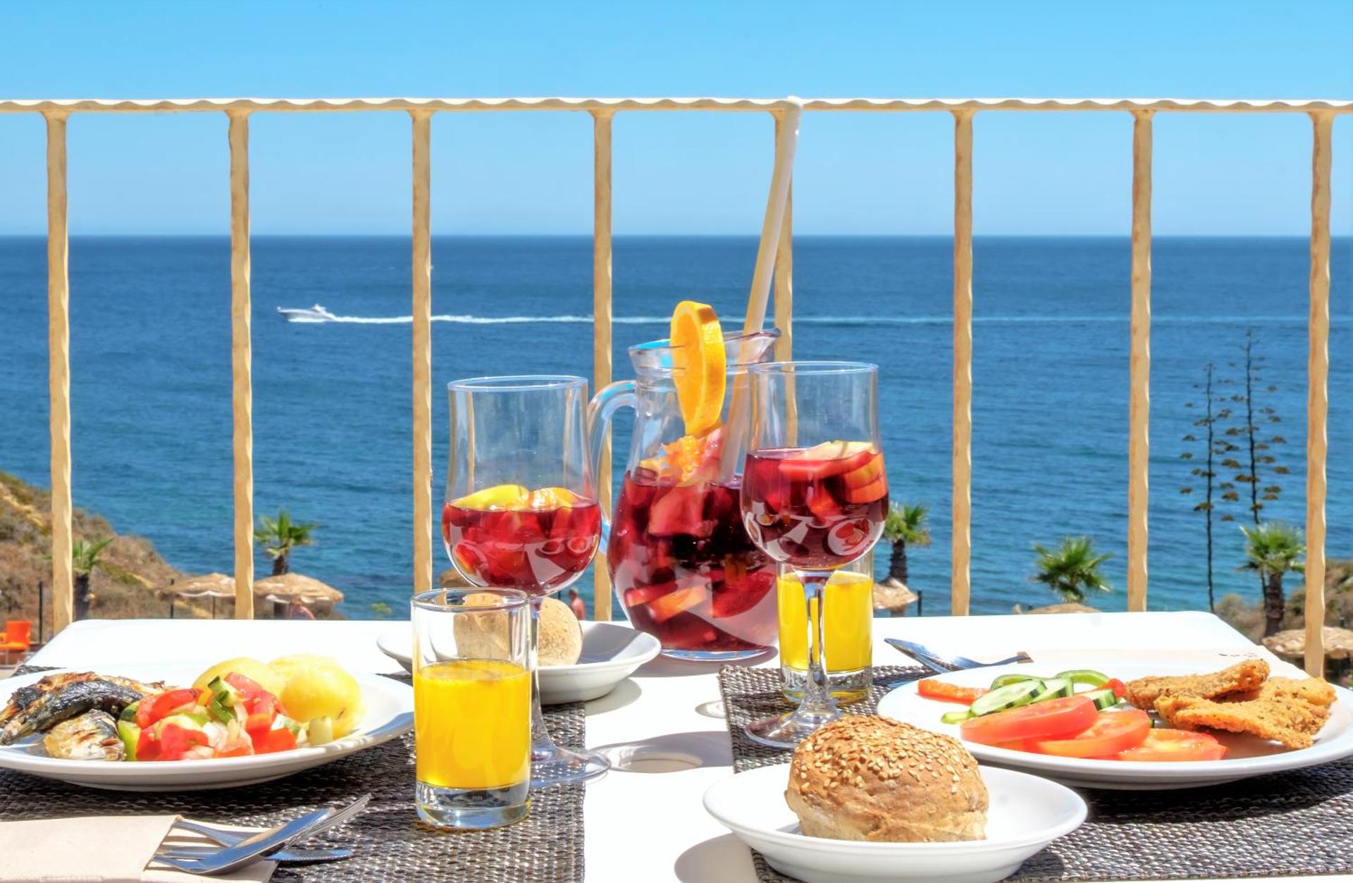 Auramar Beach Resort - Photo 46