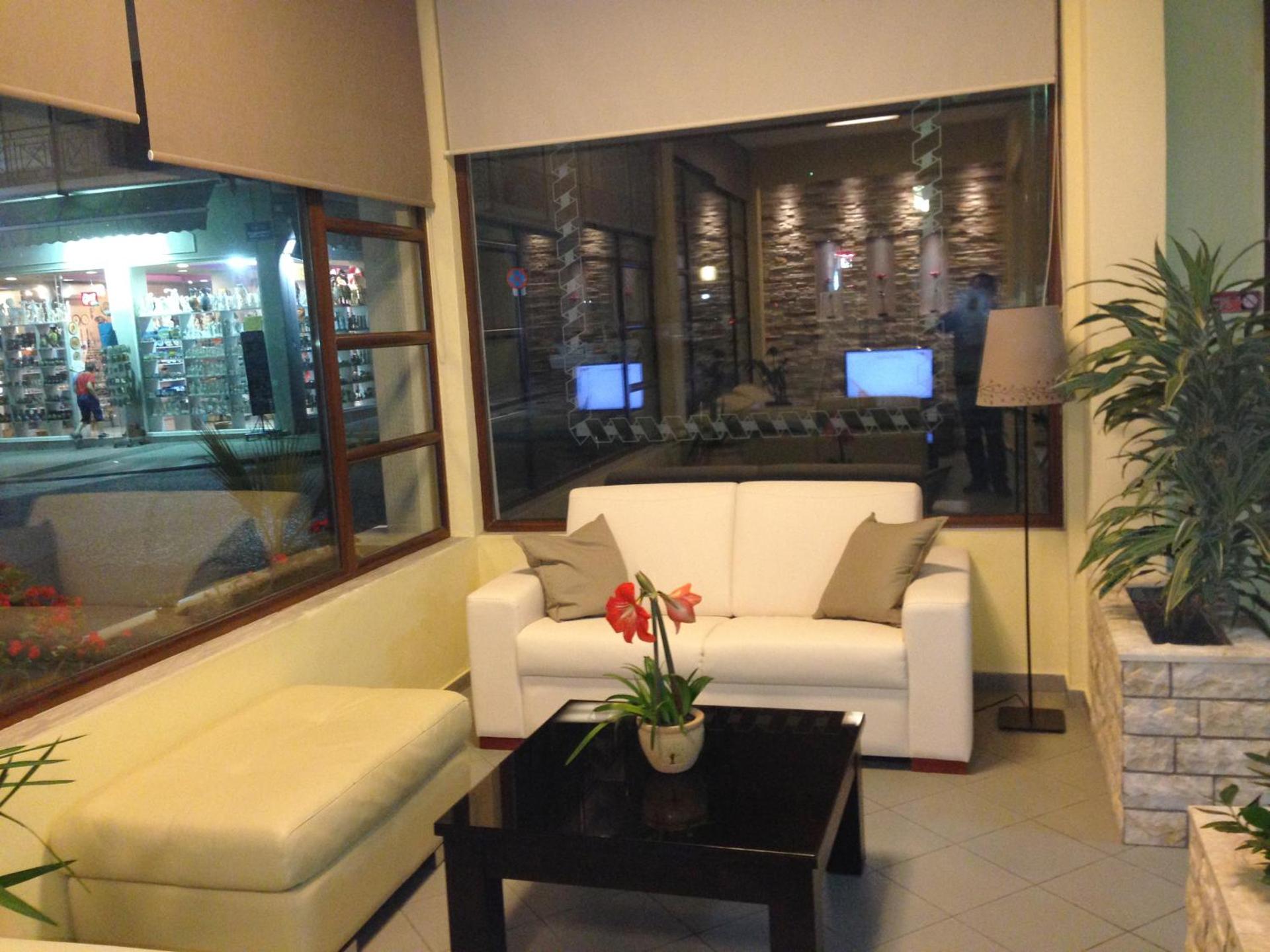 Hotel Kronio - Photo 11