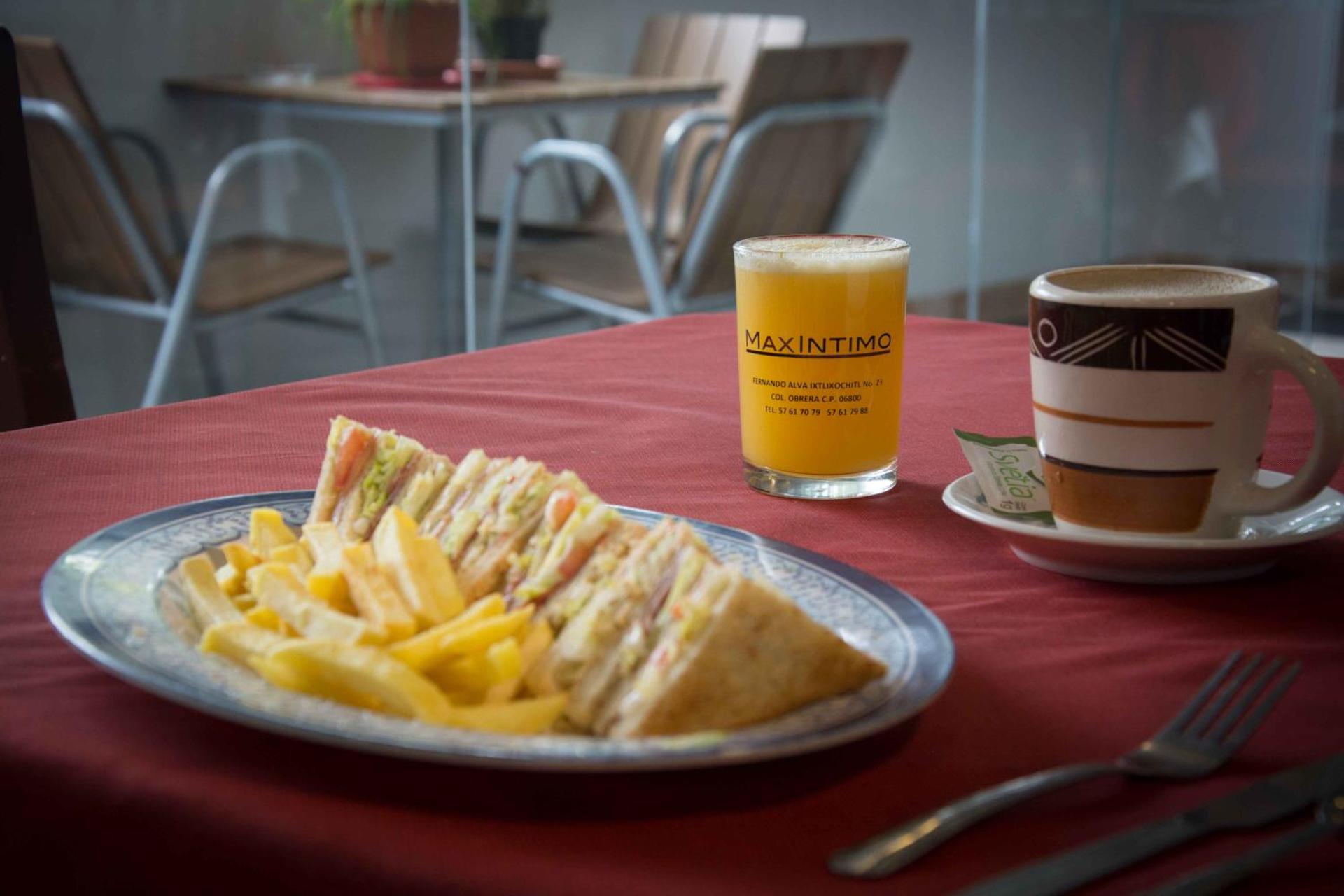 Hotel Max - Photo 52