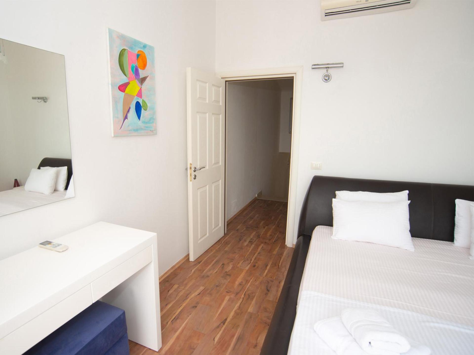 Bougainville Bay Apartments - Photo 95