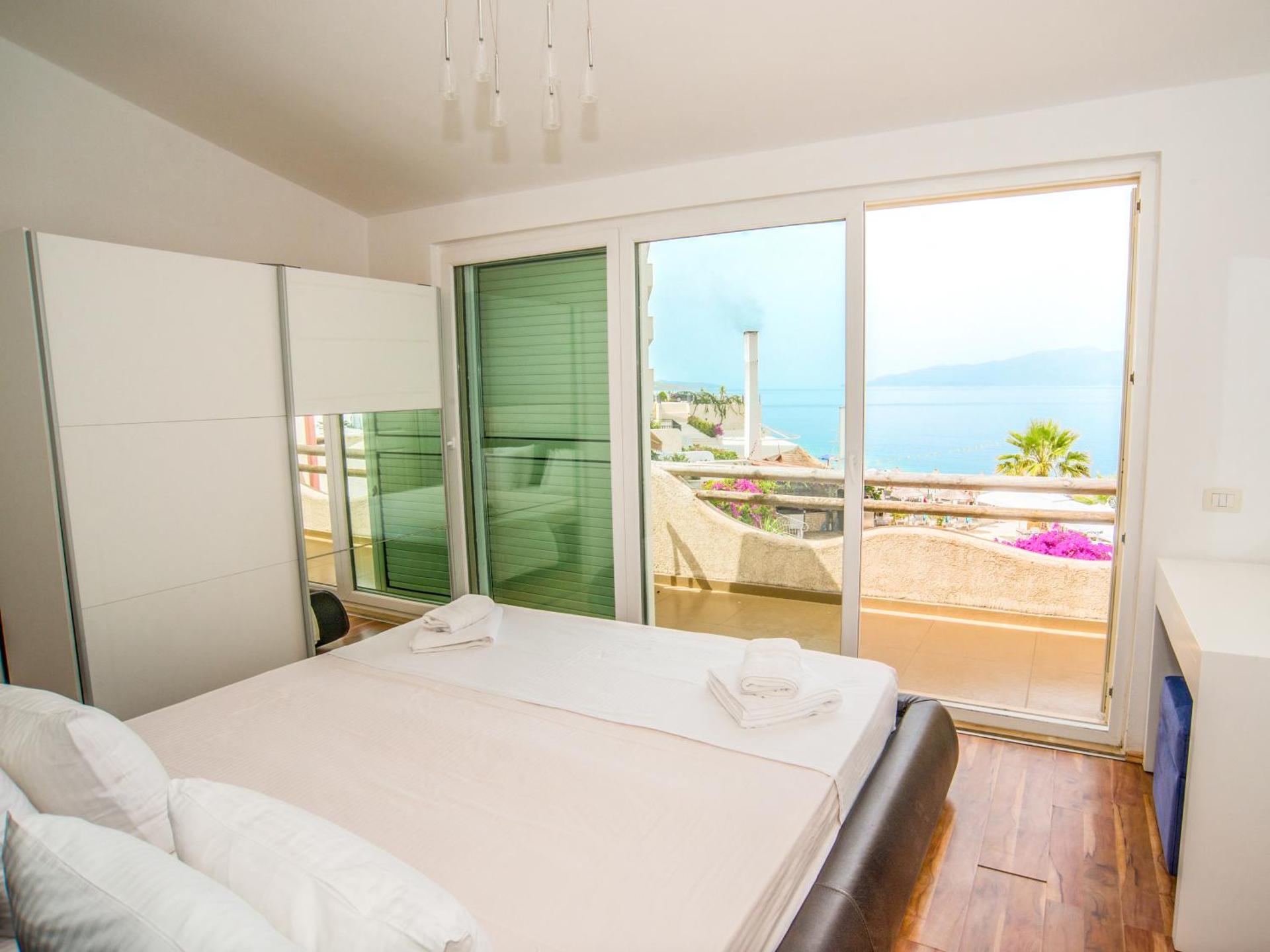 Bougainville Bay Apartments - Photo 92