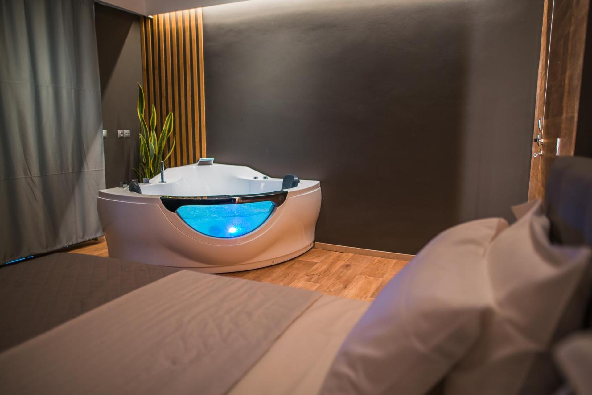 Executive Suite with Spa Bath