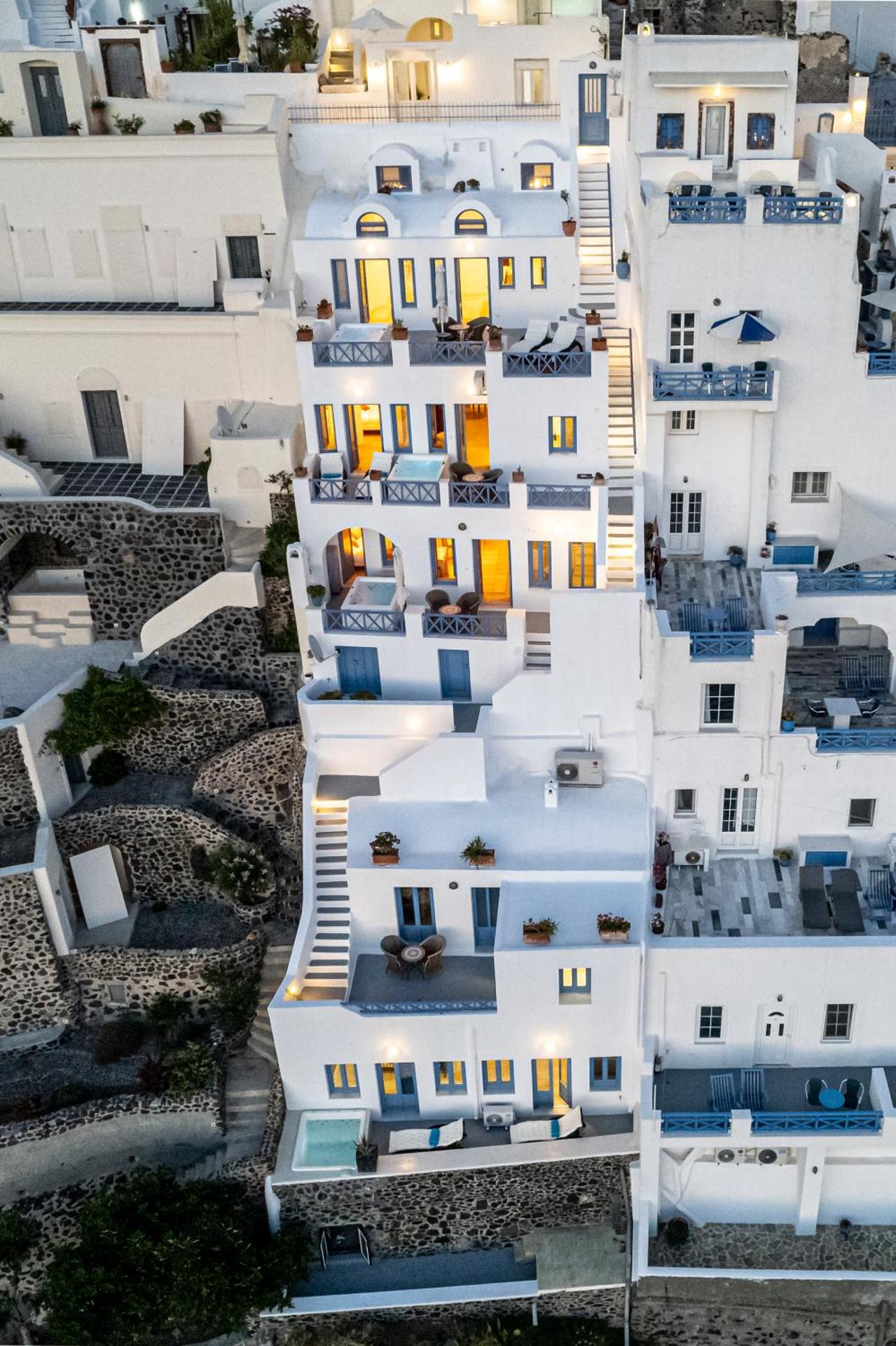 Golden Grey Goose - Photo 100