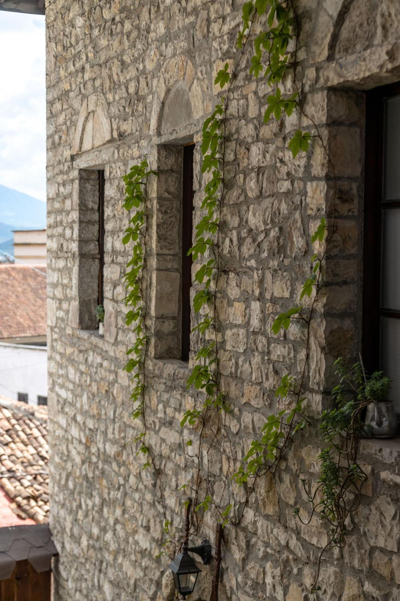 Bujtina Kodiket Guesthouse - Photo 8