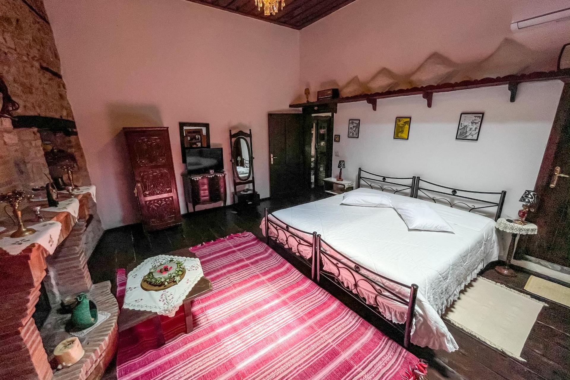 Bujtina Kodiket Guesthouse - Photo 63