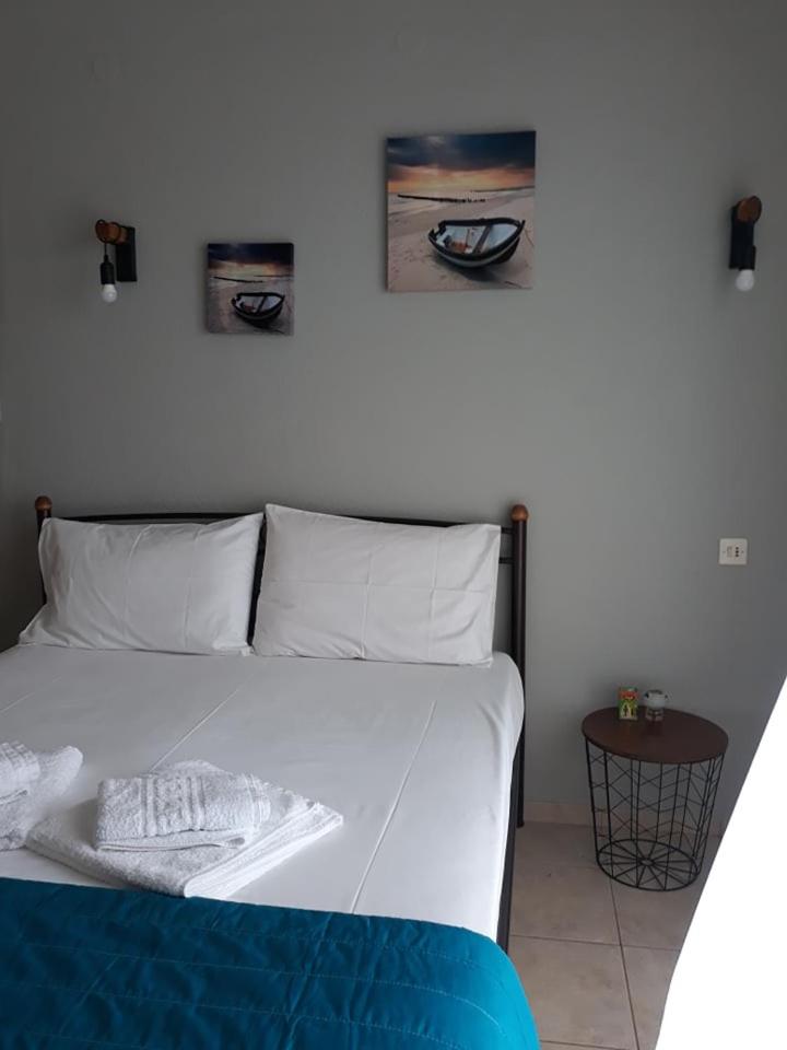 Violetta Studios & Apartments - Photo 42
