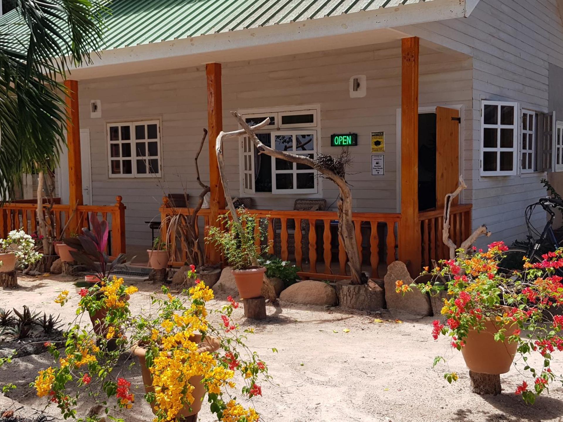 Villa Charette-Self Catering Villas - Photo 3