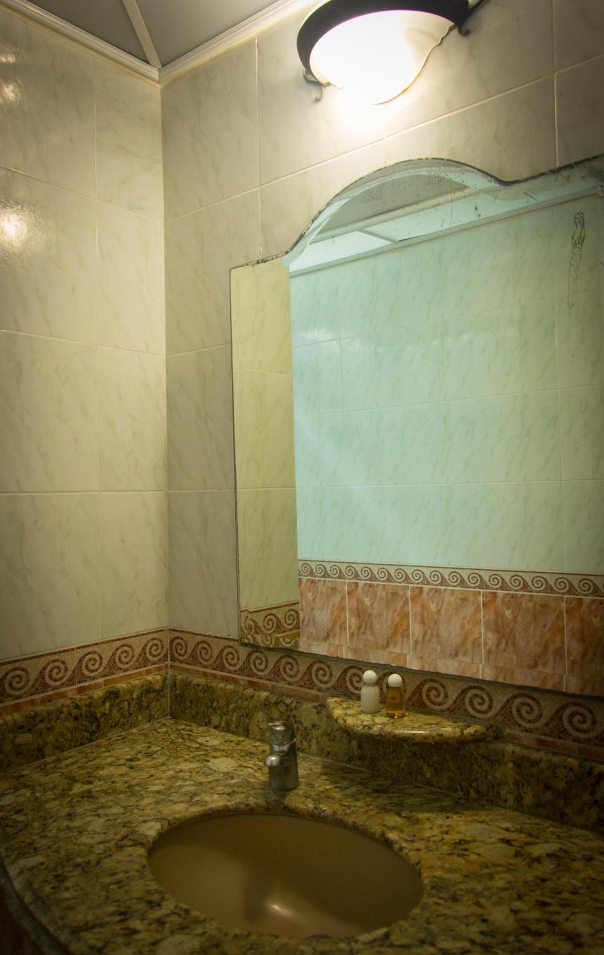 Hotel Santa Maria - Photo 8