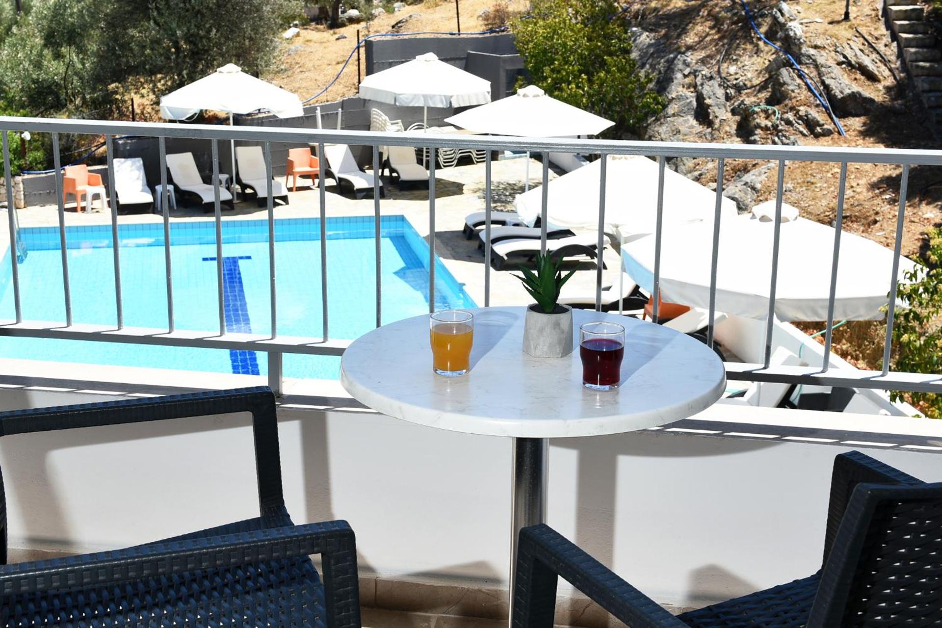 Phaistos Hotel - Photo 4