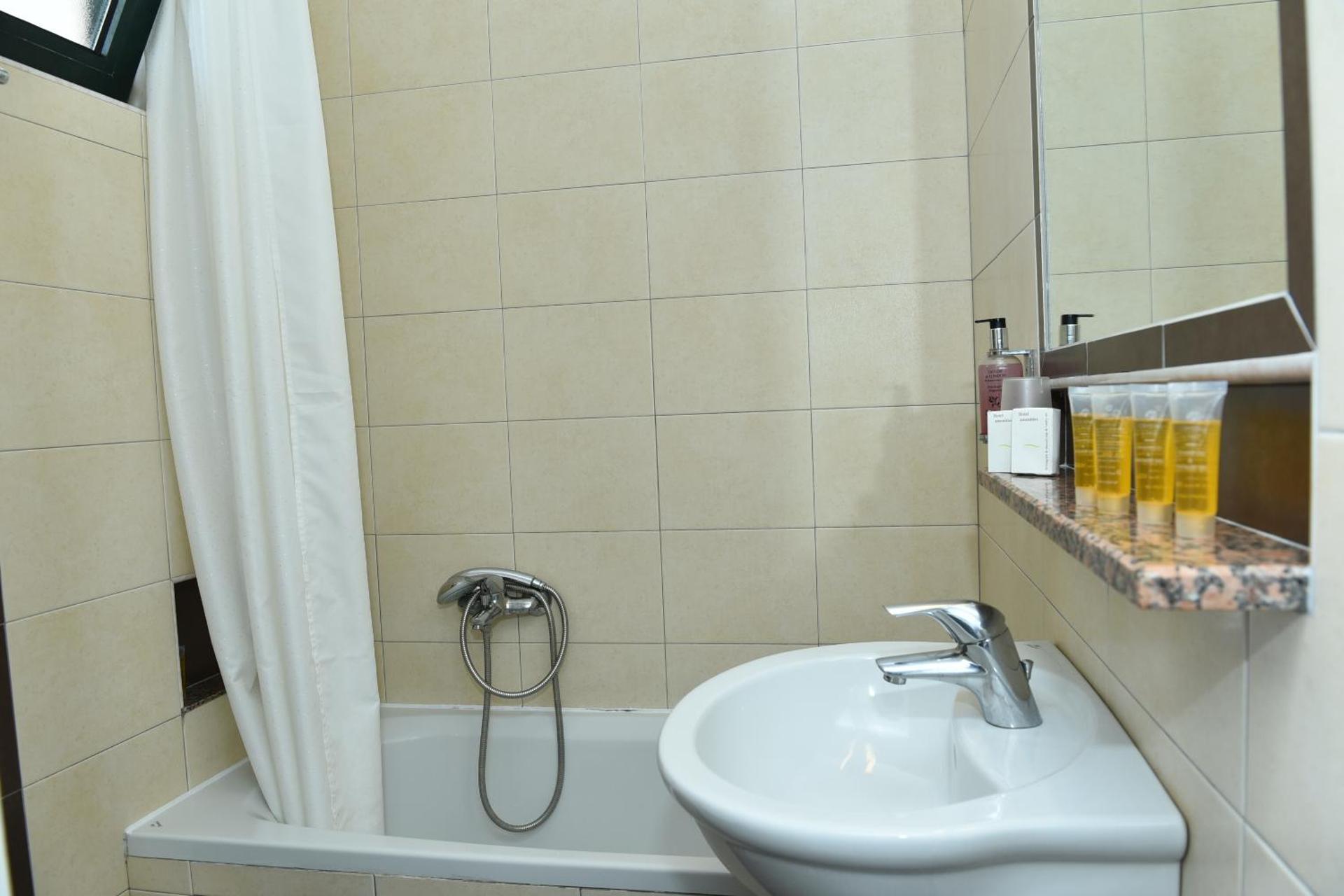 Phaistos Hotel - Photo 14