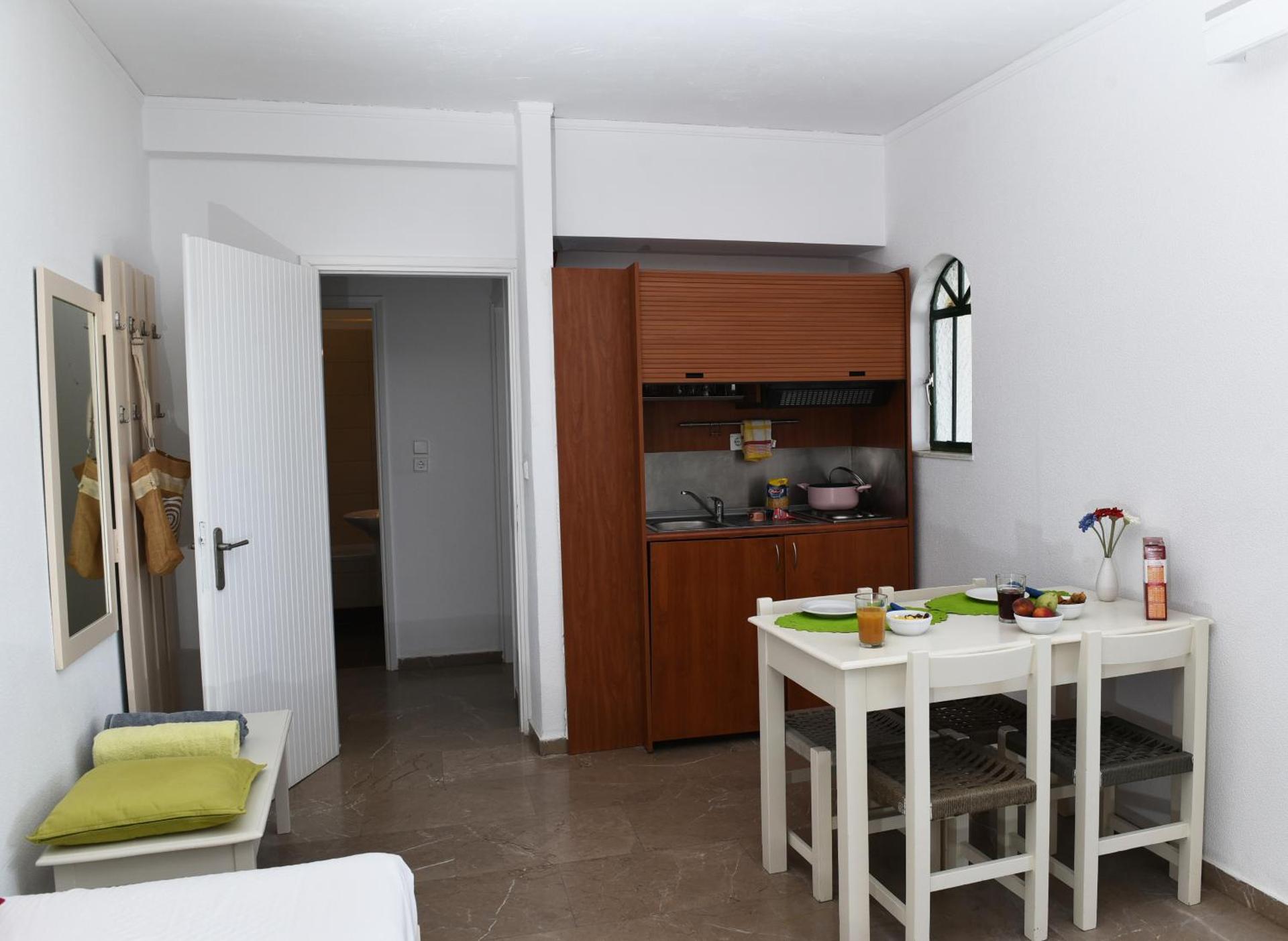 Phaistos Hotel - Photo 20
