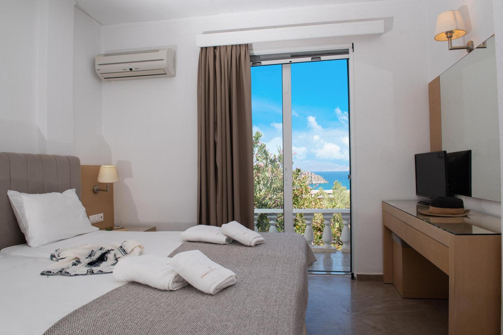 Phaistos Hotel - Photo 22