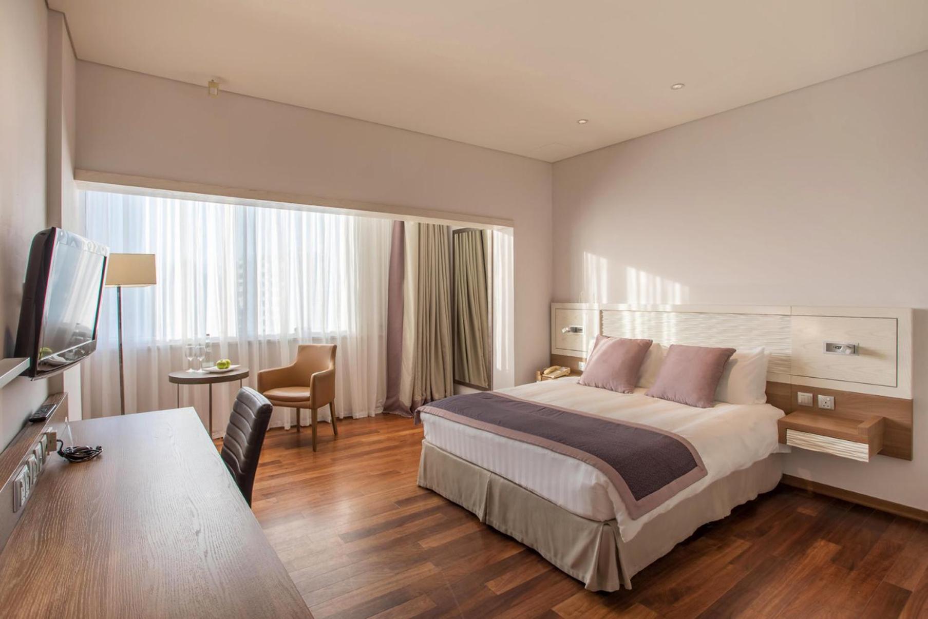 Crowne Plaza Limassol by IHG - Photo 34