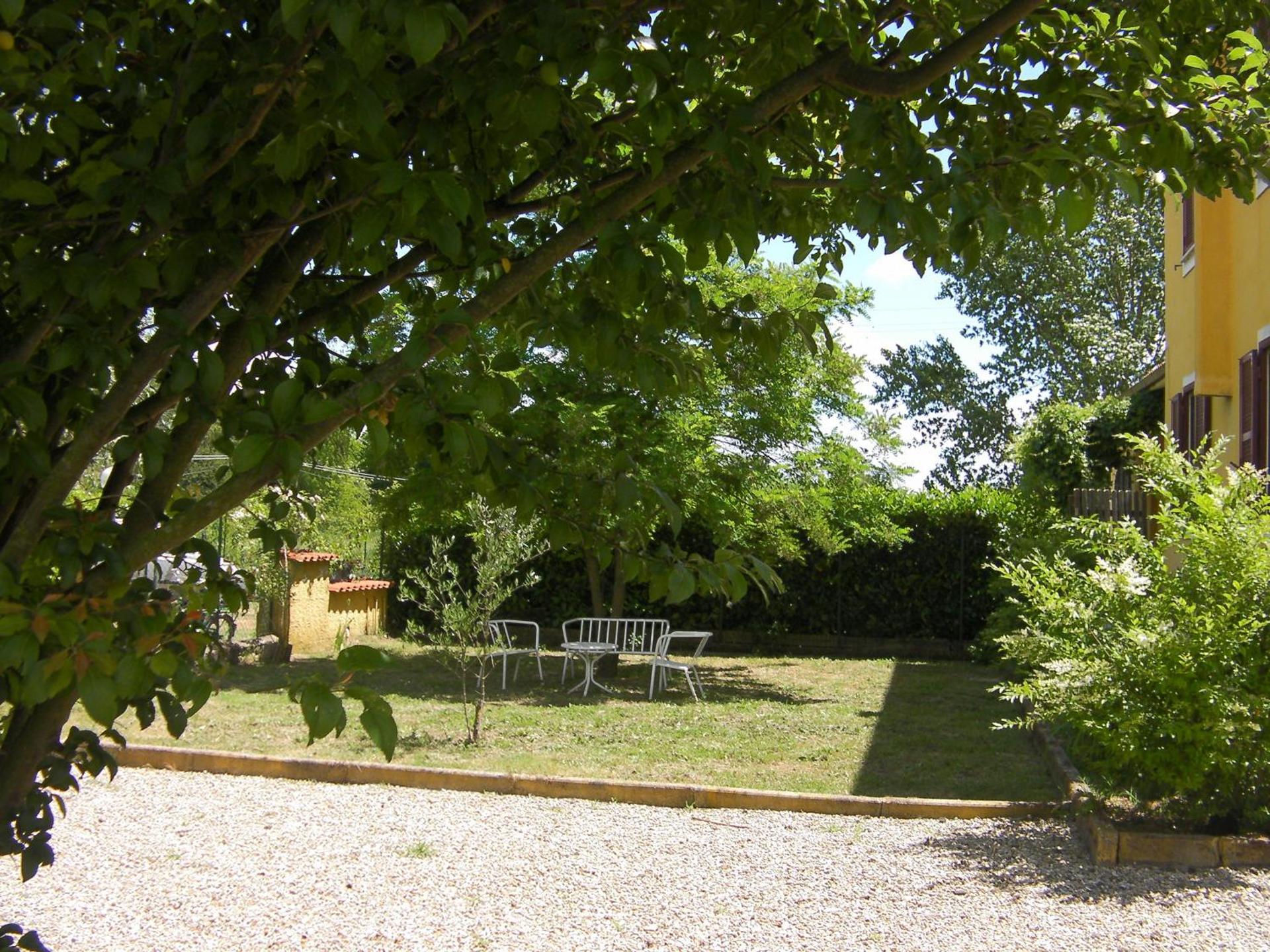 Life B&B - Photo 7