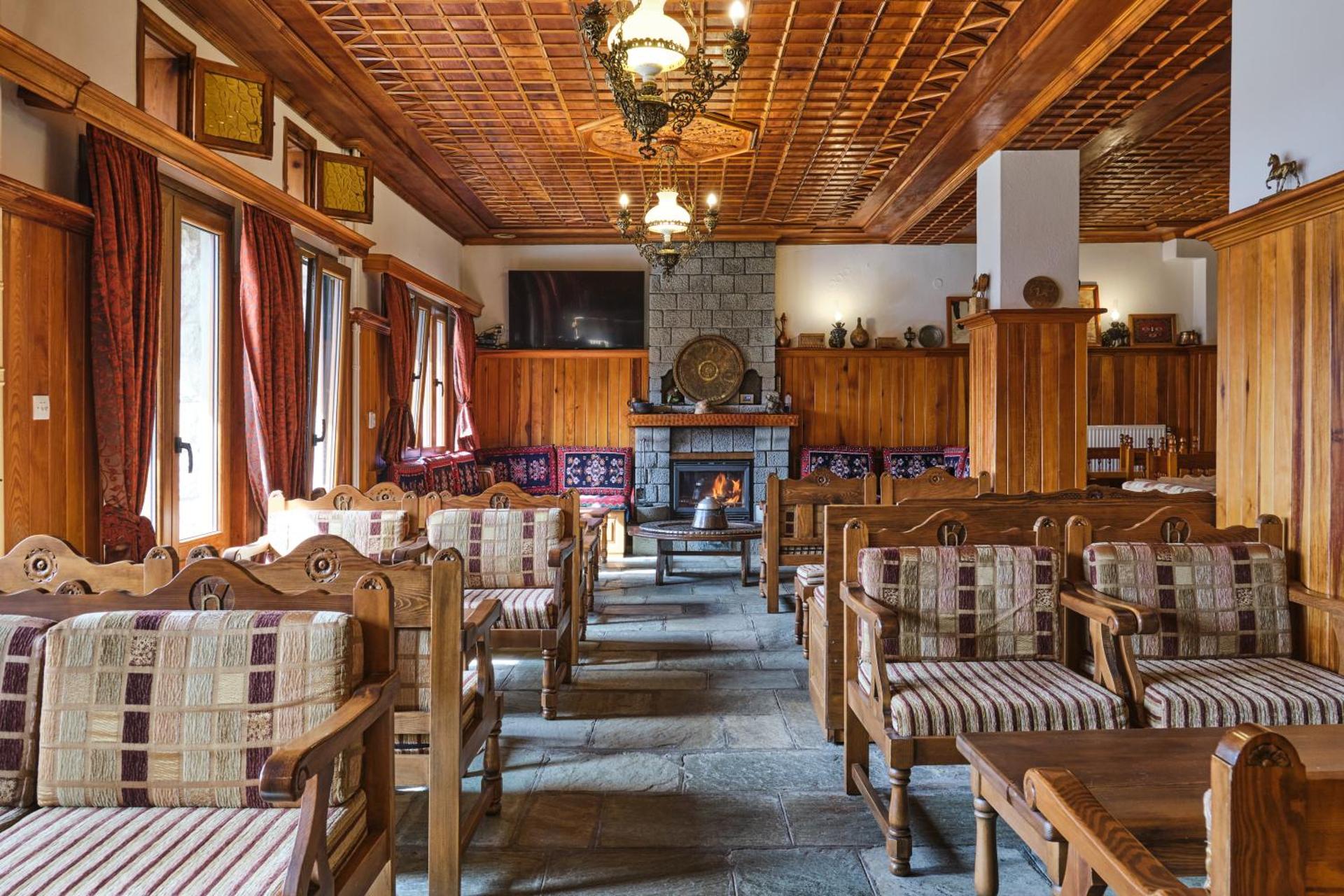 Hotel Victoria - Photo 35