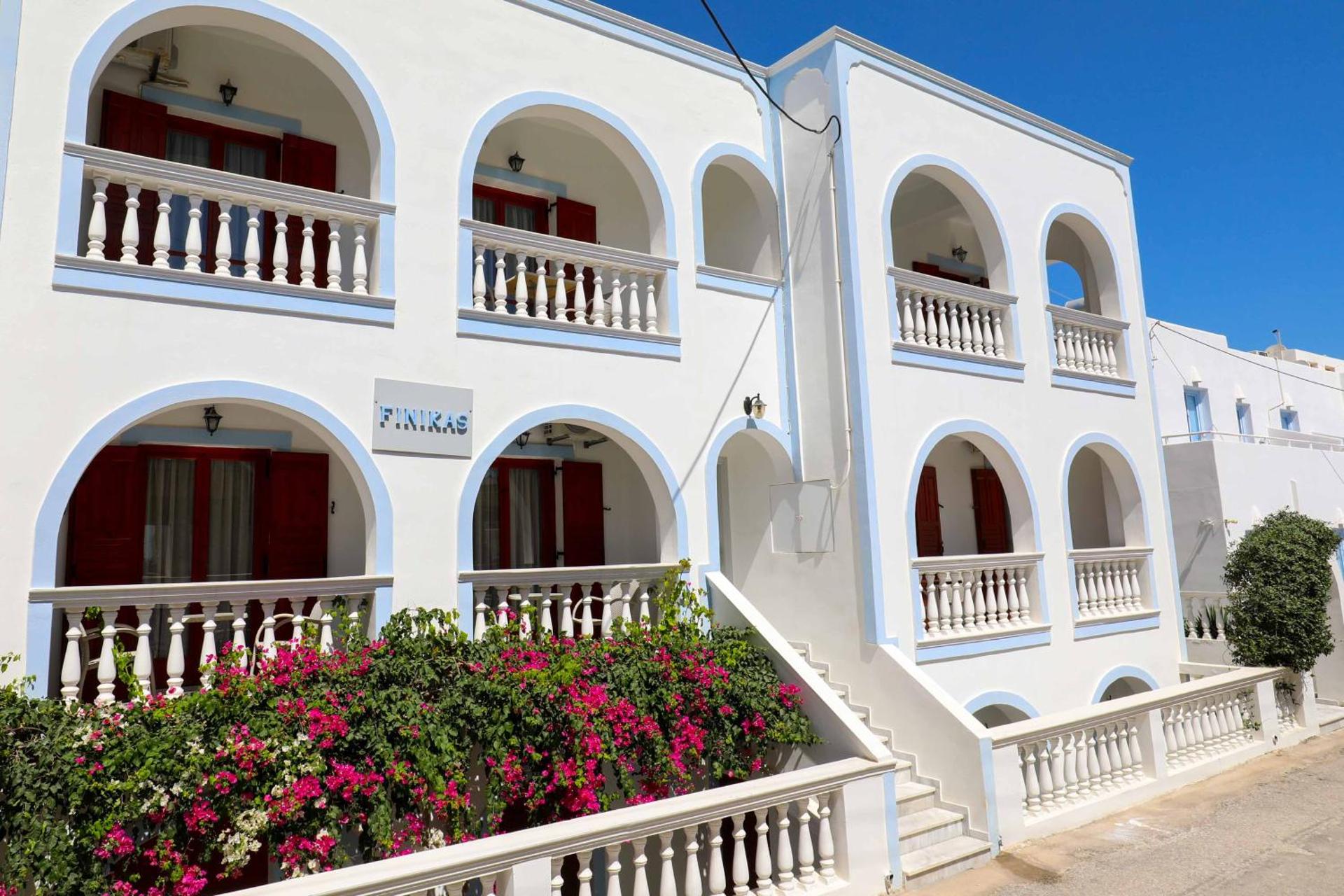 Finikas Santorini - Photo 24