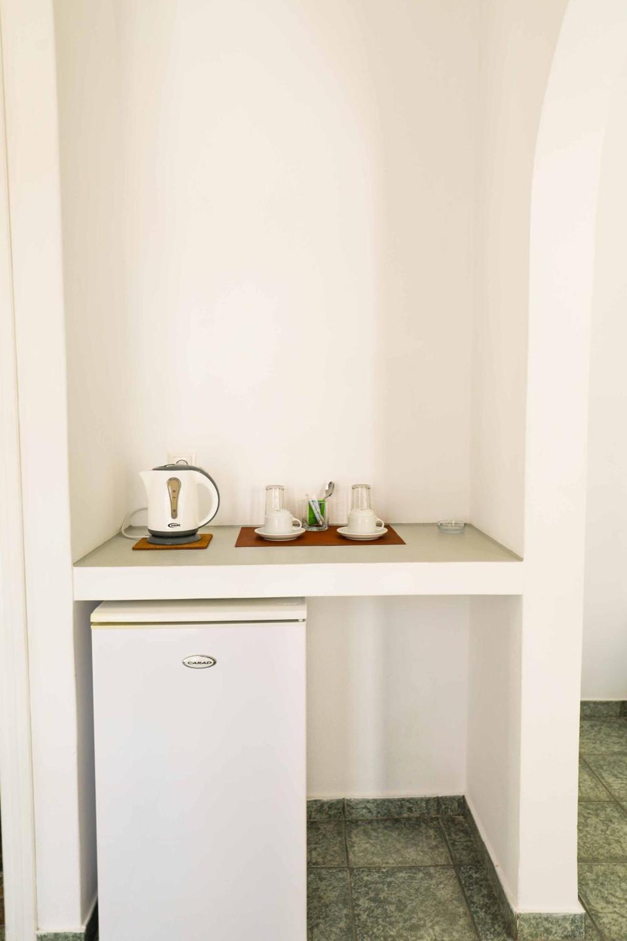 Finikas Santorini - Photo 44