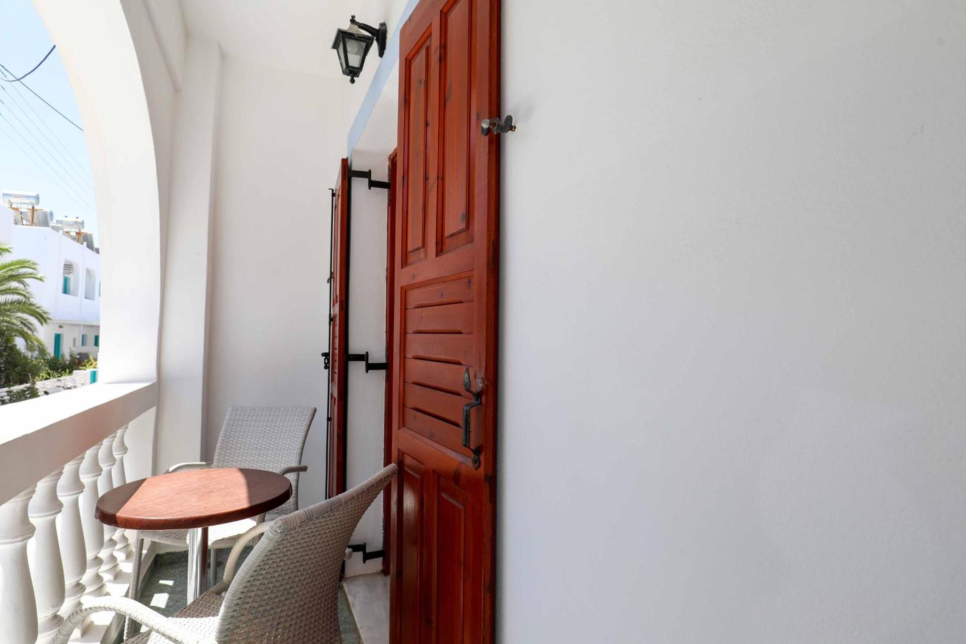 Finikas Santorini - Photo 130