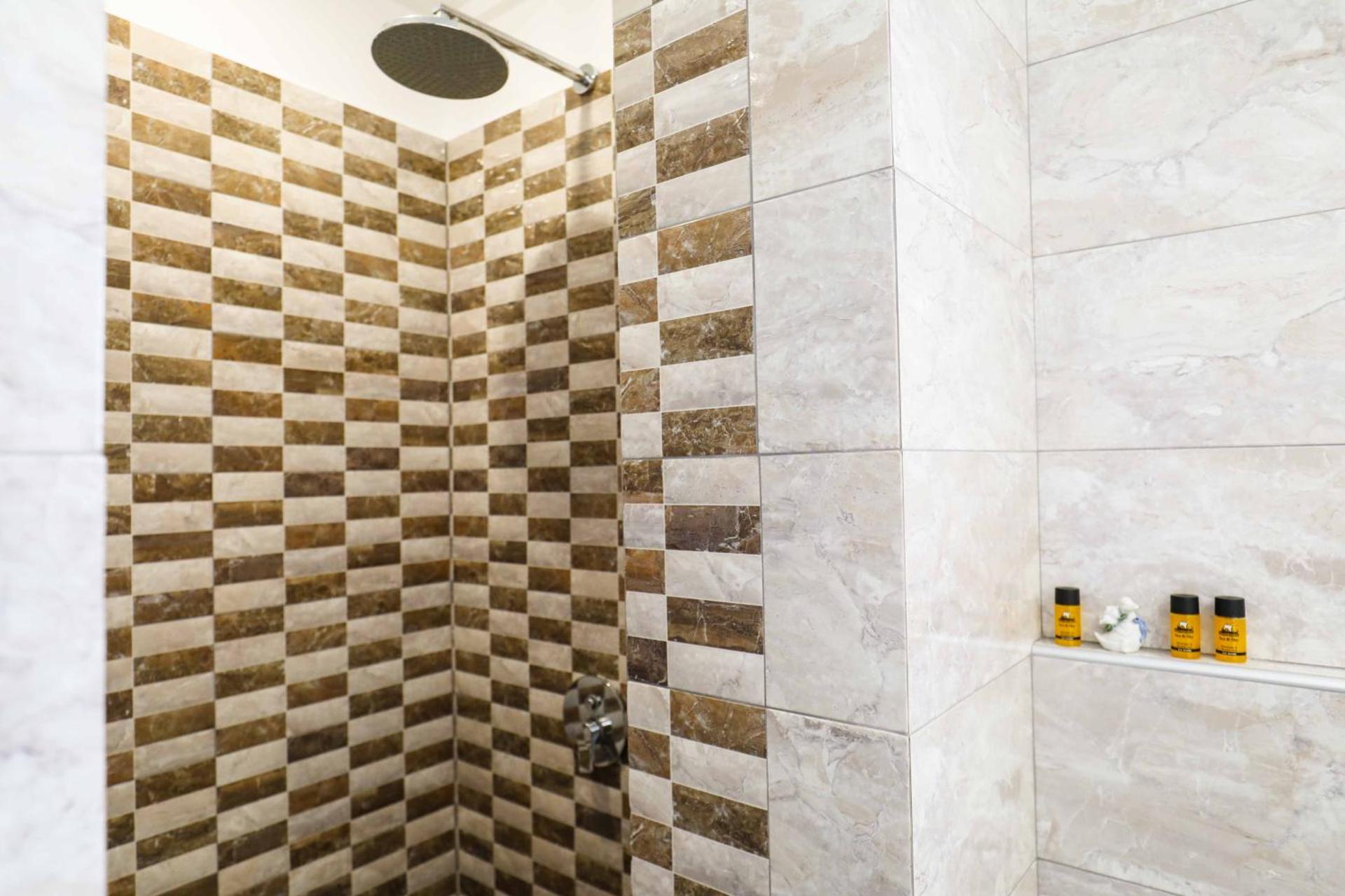 Finikas Santorini - Photo 124