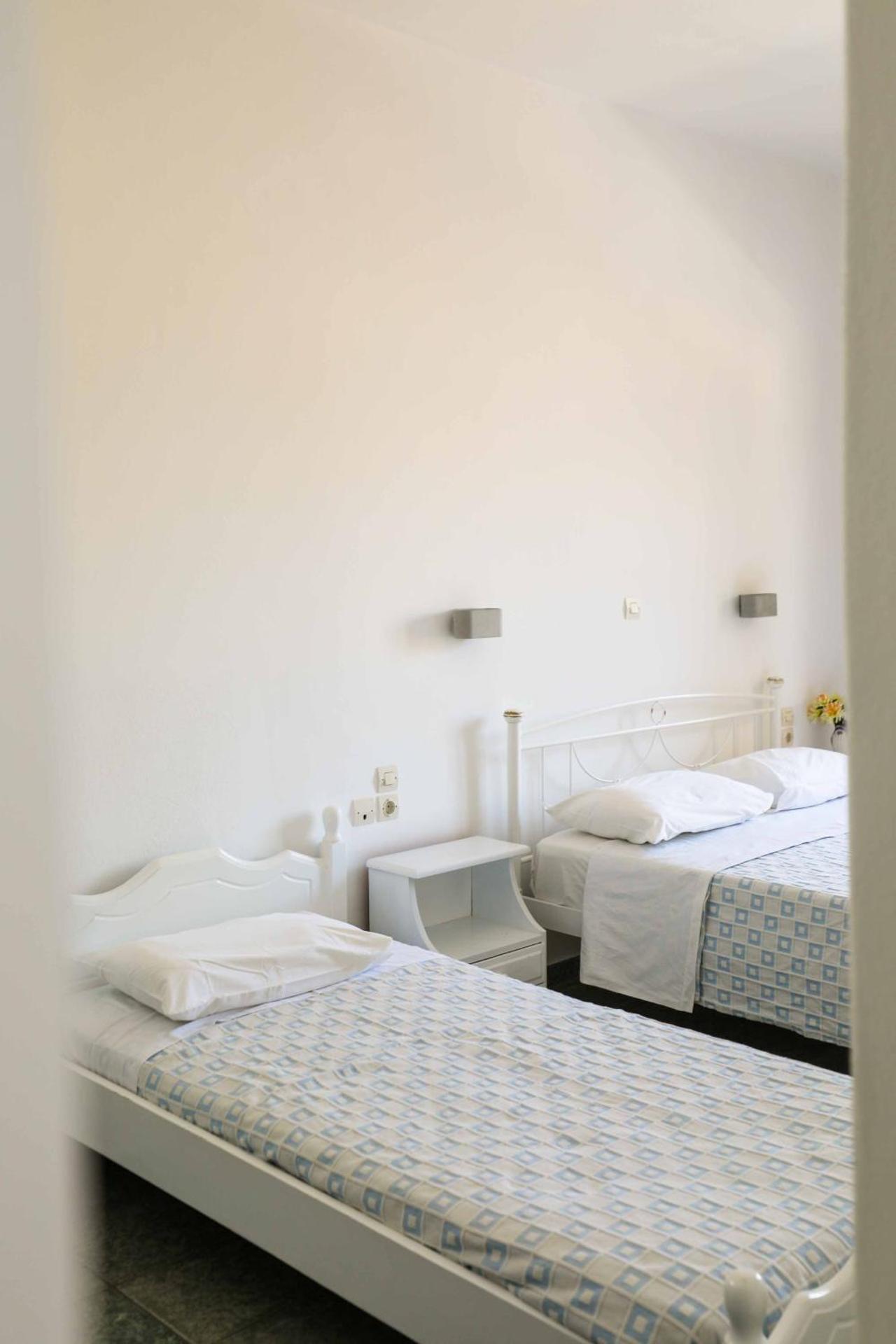 Finikas Santorini - Photo 77