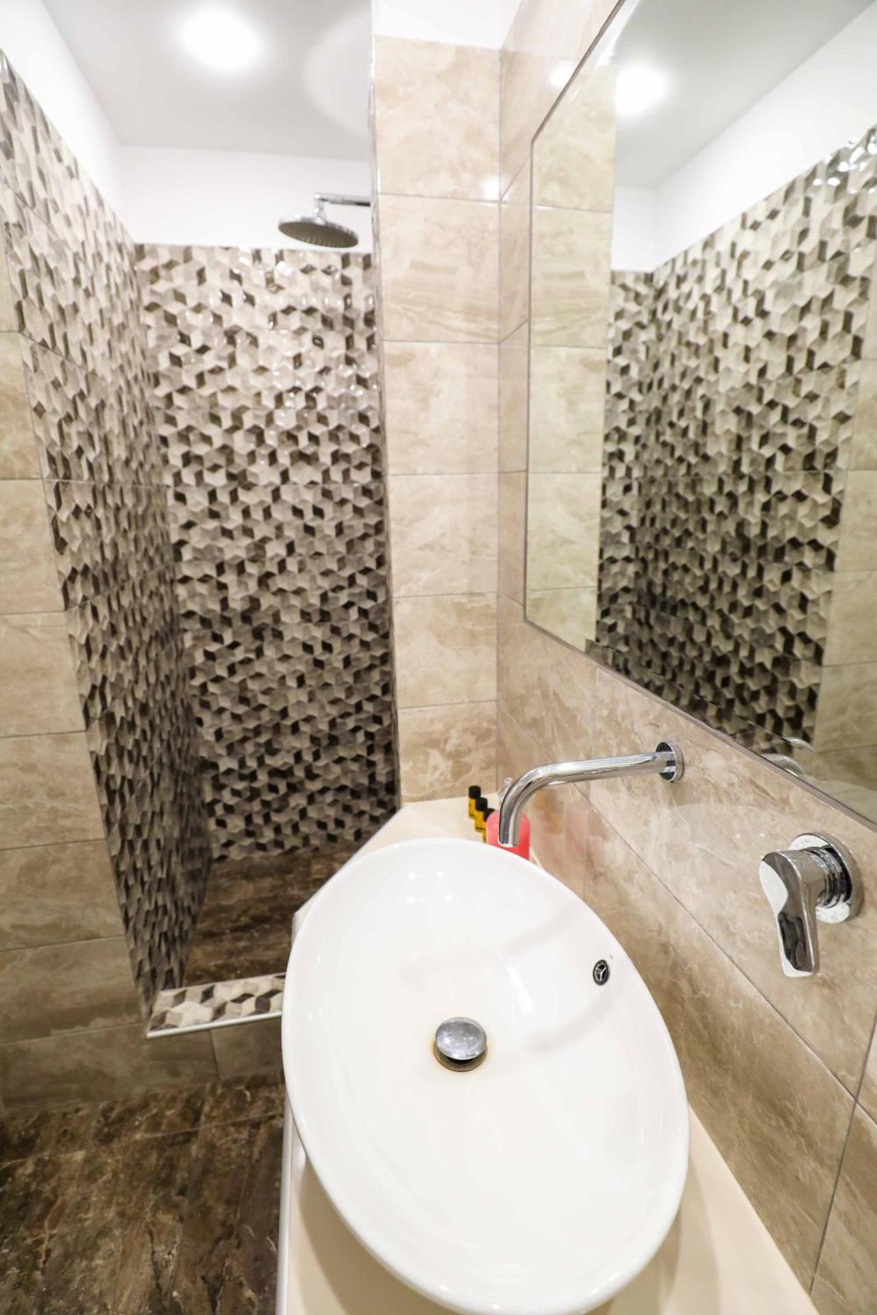 Finikas Santorini - Photo 88