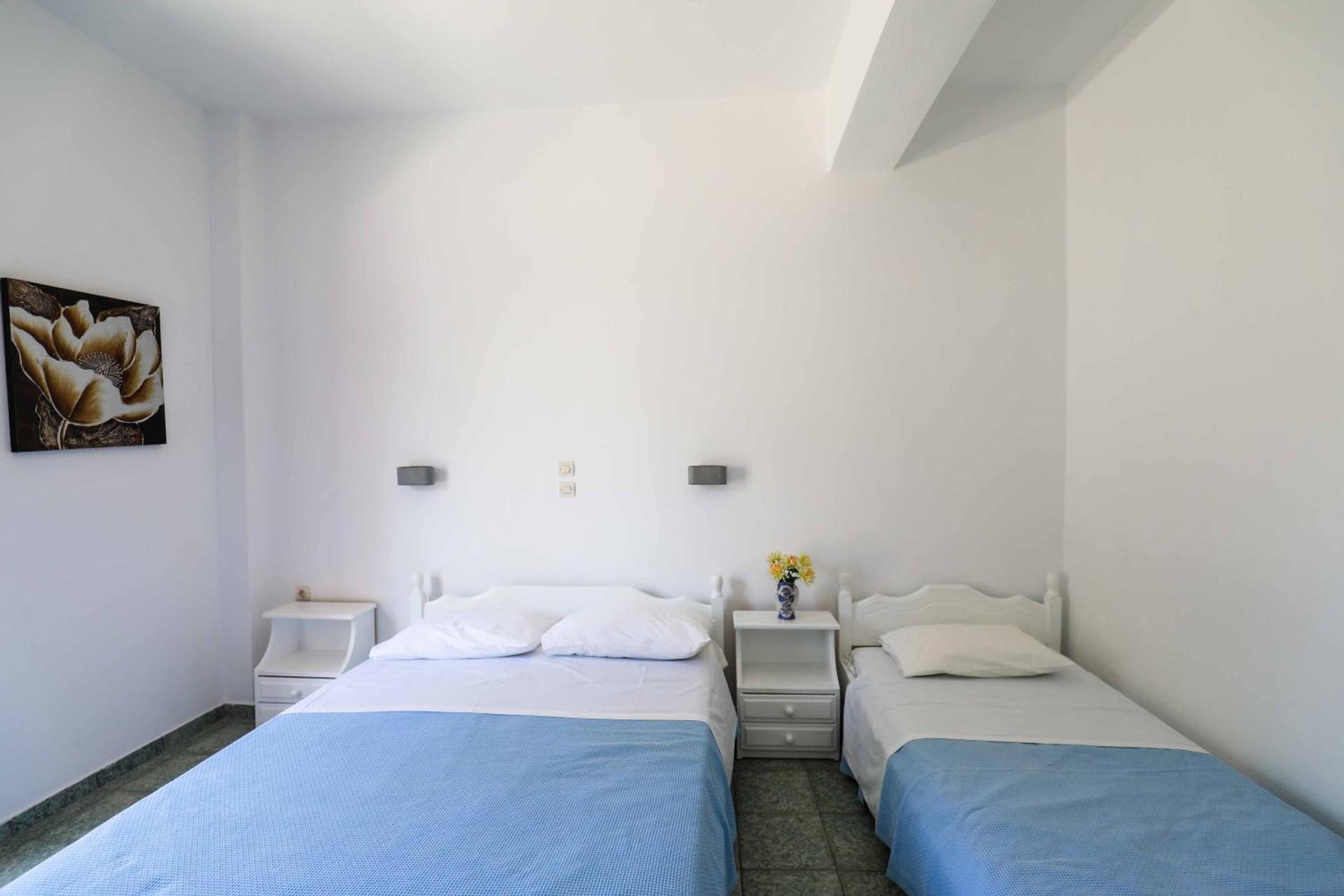 Finikas Santorini - Photo 96