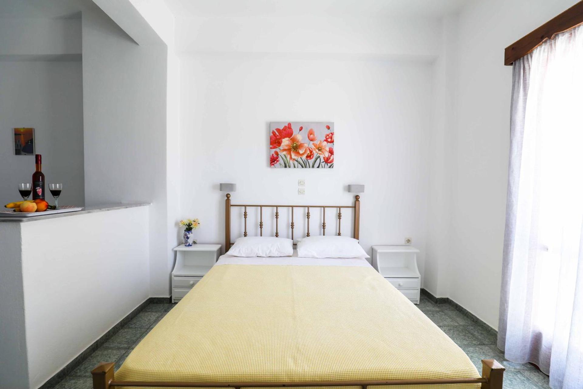 Finikas Santorini - Photo 58