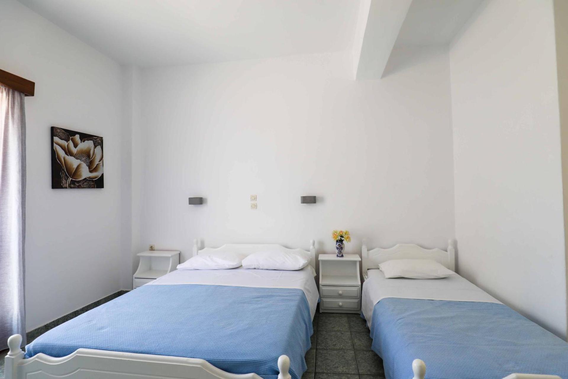 Finikas Santorini - Photo 101