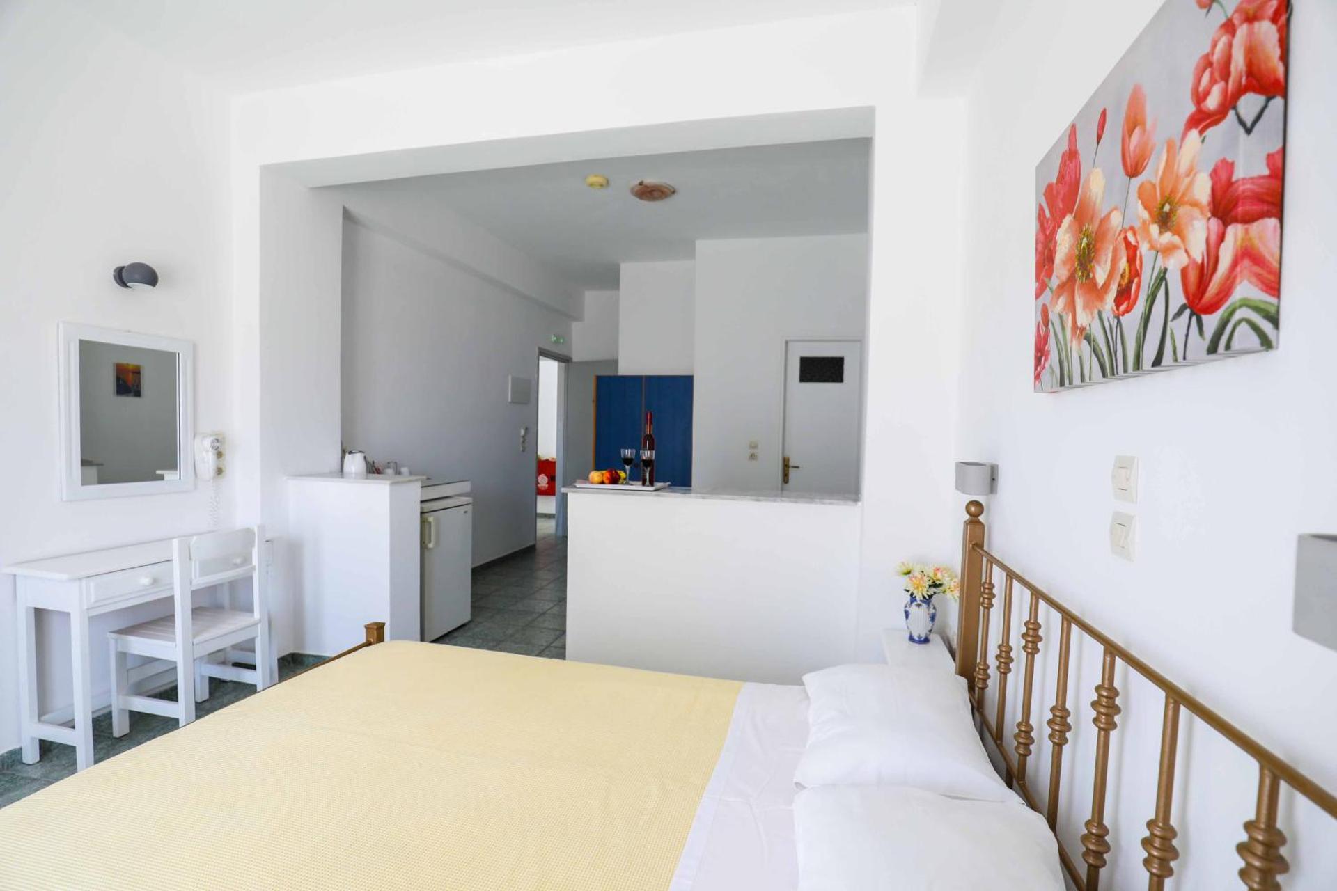 Finikas Santorini - Photo 61