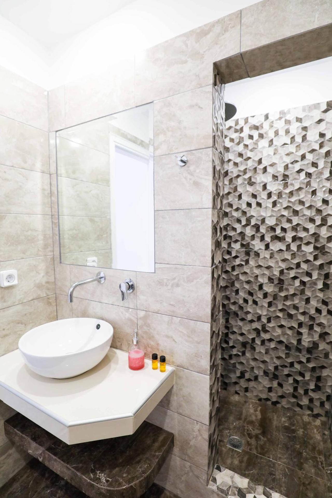 Finikas Santorini - Photo 104