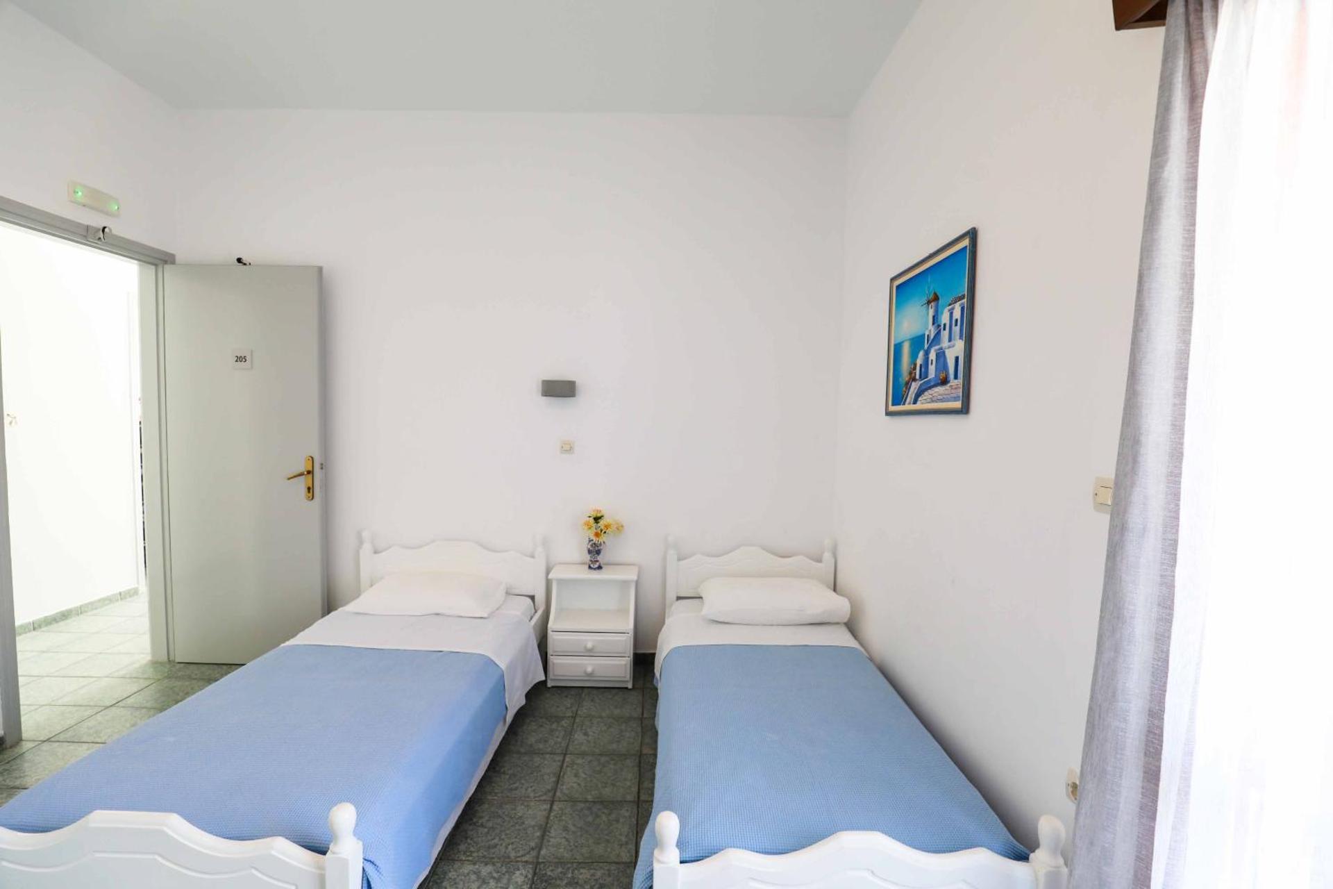 Finikas Santorini - Photo 117