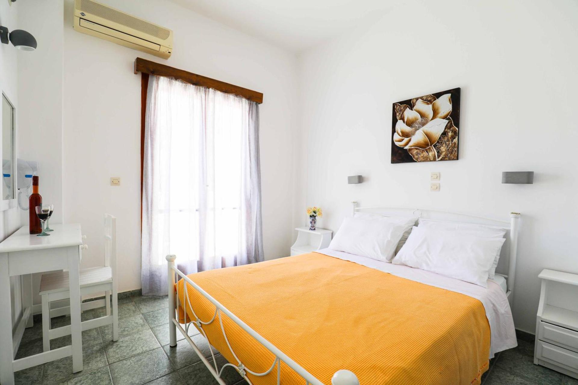 Finikas Santorini - Photo 114