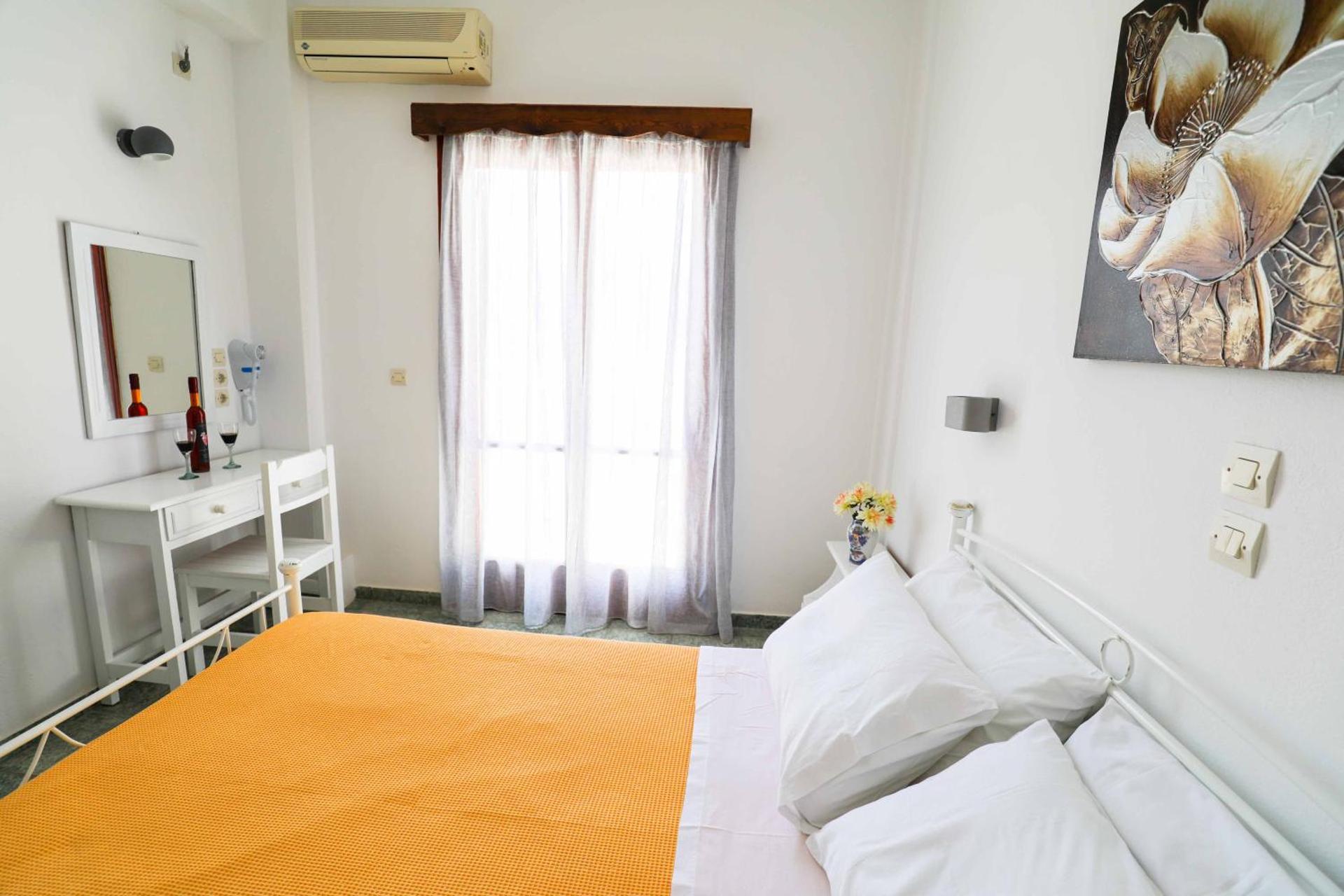 Finikas Santorini - Photo 143