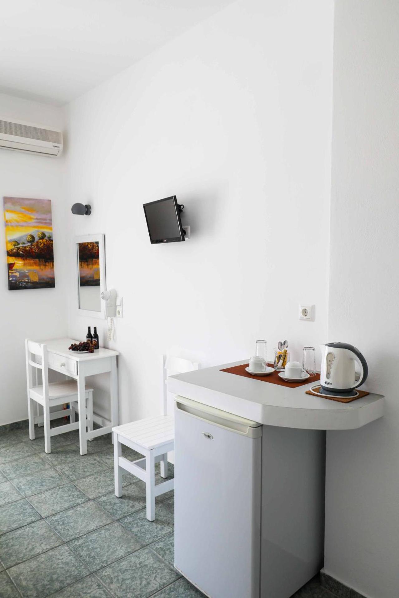 Finikas Santorini - Photo 145