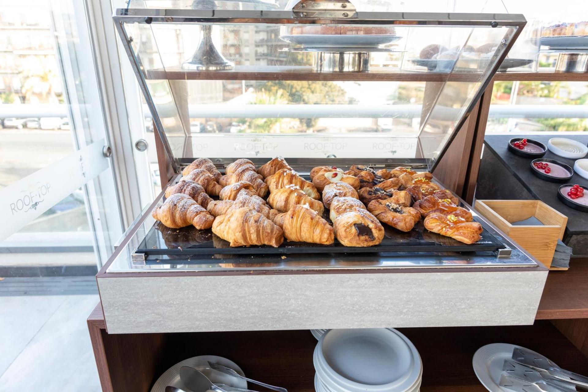 Plaza Hotel Catania - Photo 61