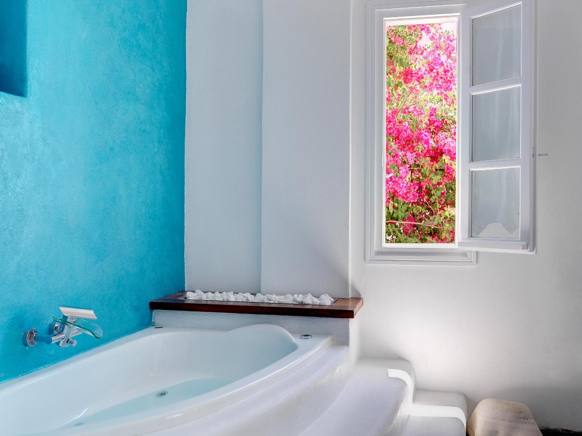 Aloni Hotel & Suites - Photo 29