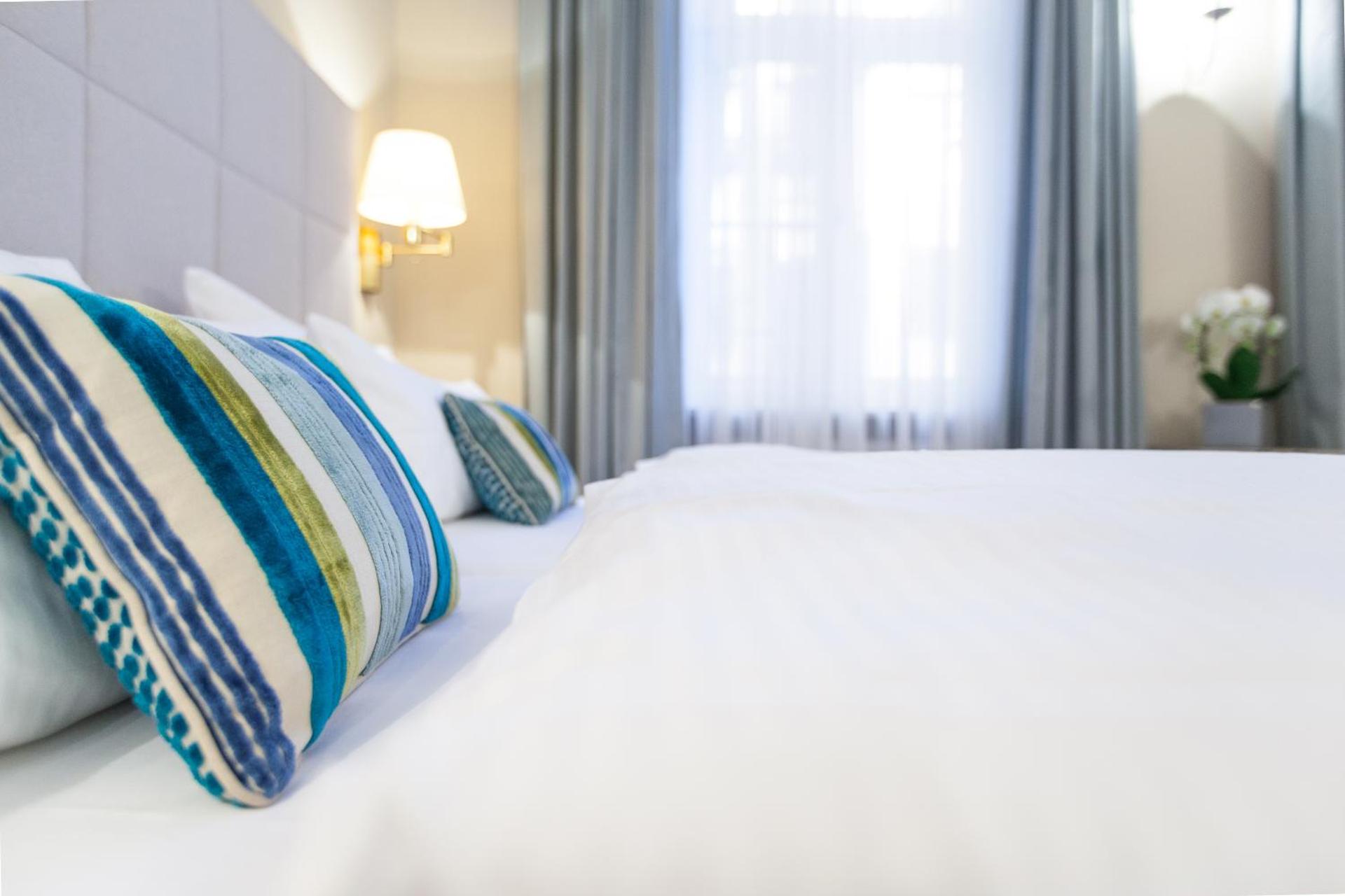 Hotel an der Oper - Photo 52