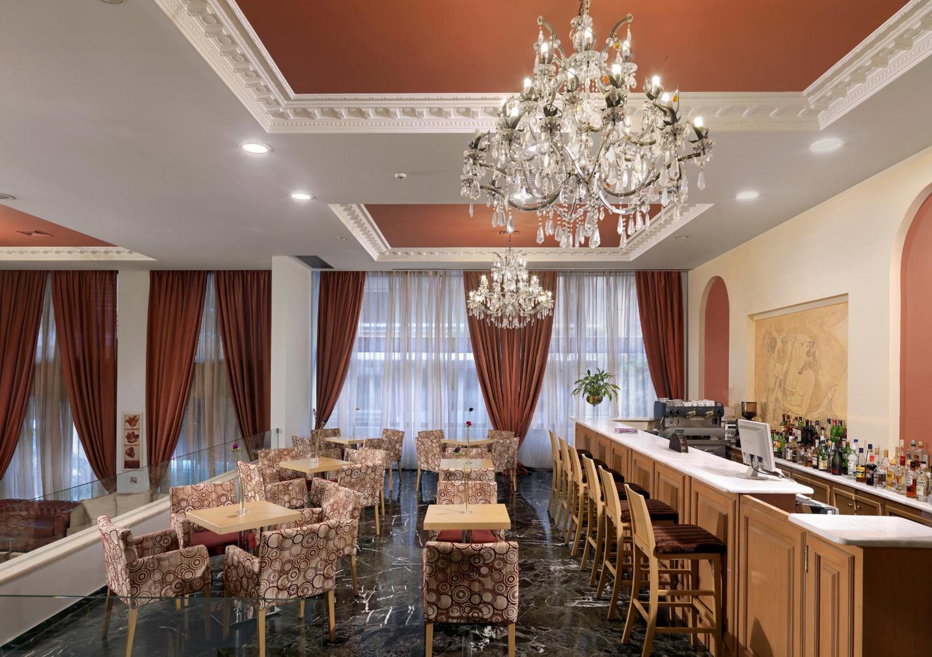 Airotel Parthenon - Photo 38