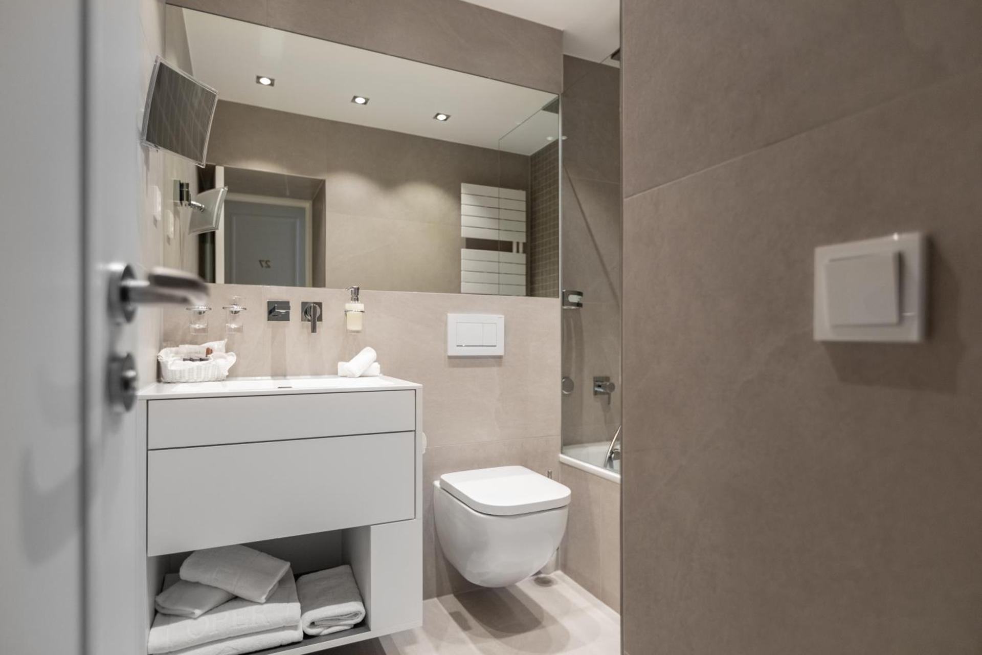 Hotel an der Oper - Photo 11