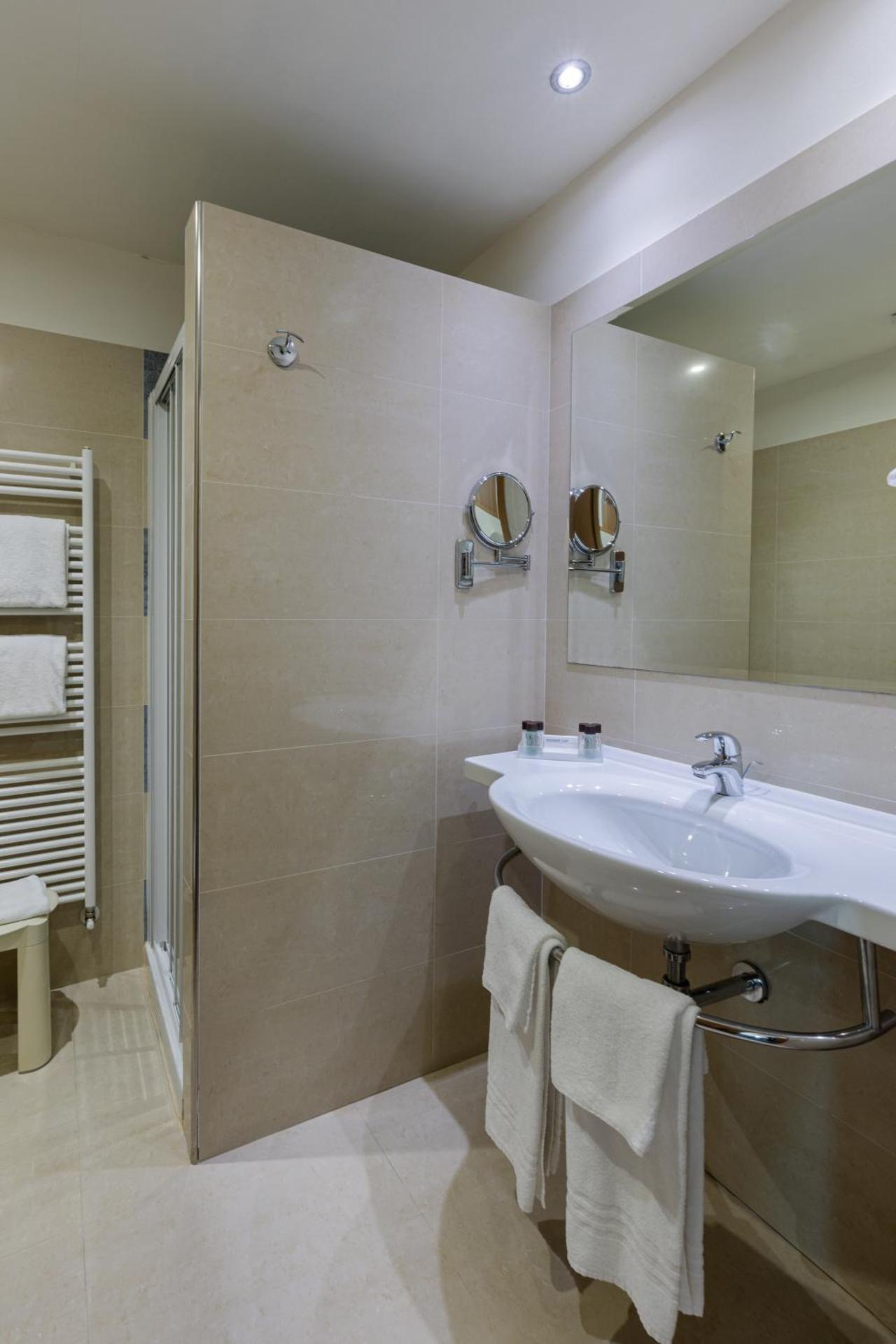 Hotel Du Parc - Photo 31