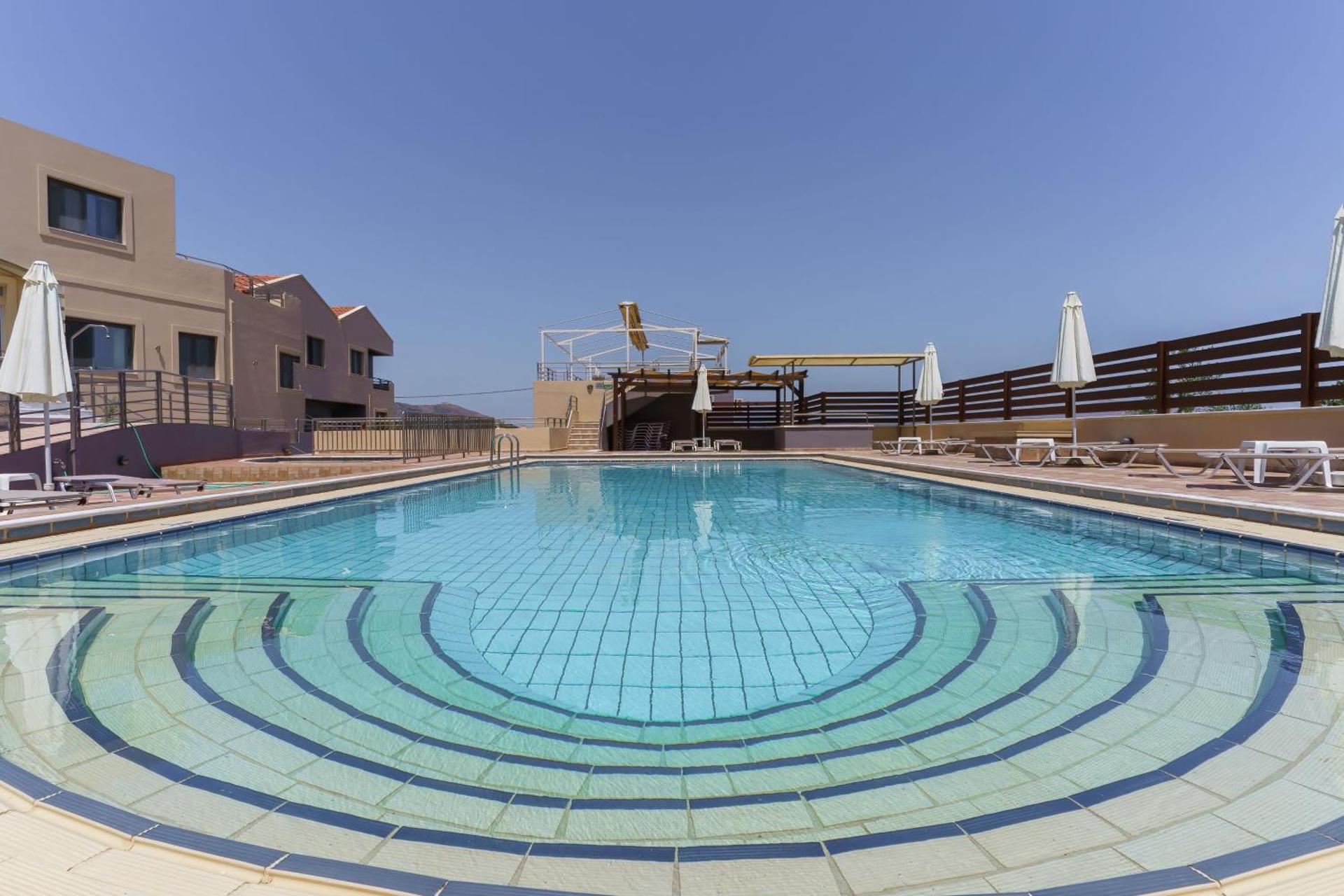 Sunrise Suites & Apartments - Photo 14