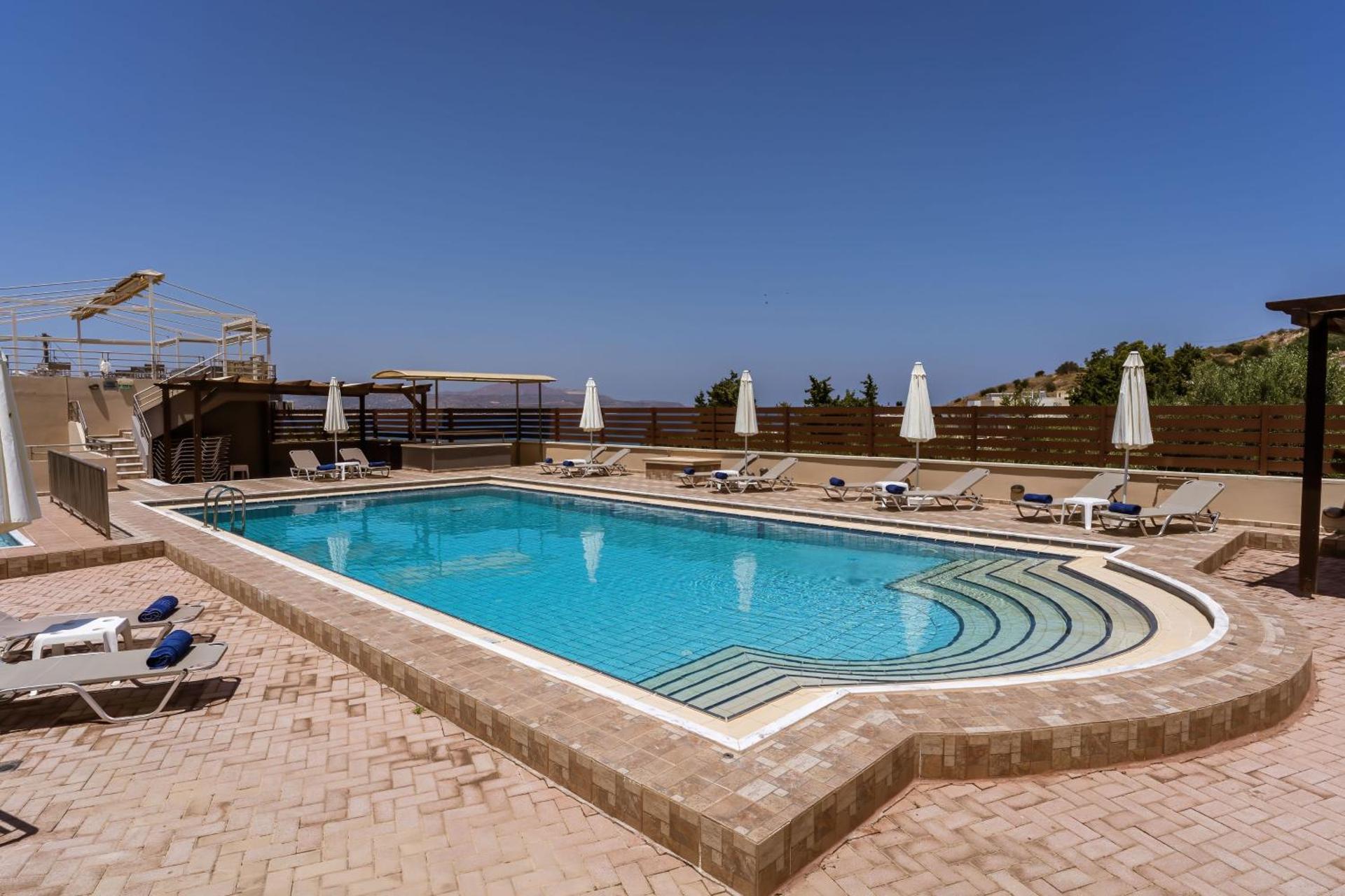 Sunrise Suites & Apartments - Photo 21