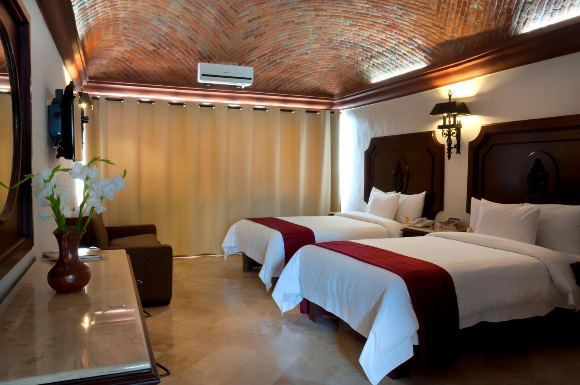 Imperio De Angeles - Photo 112