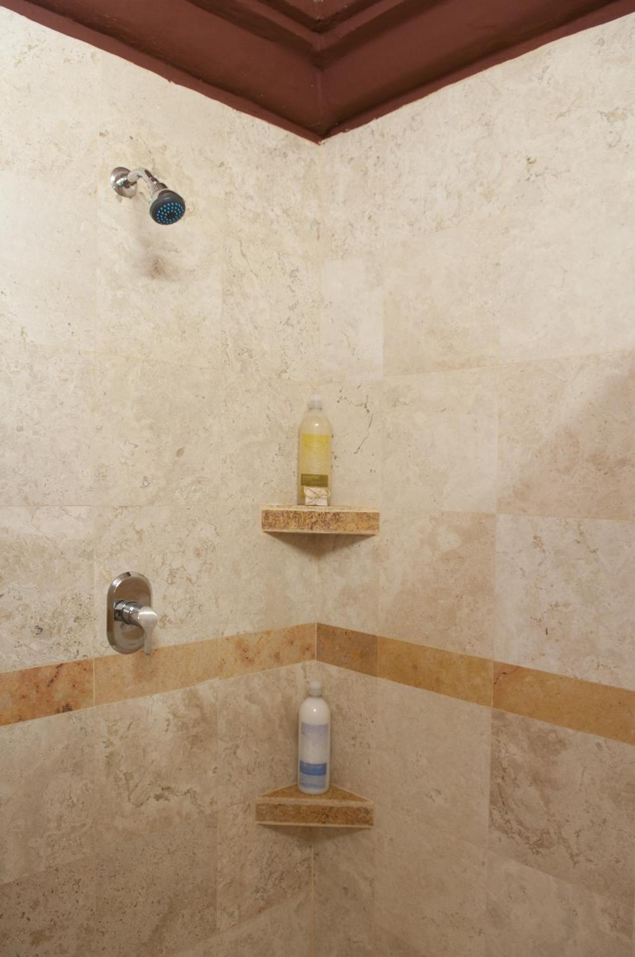 Imperio De Angeles - Photo 25