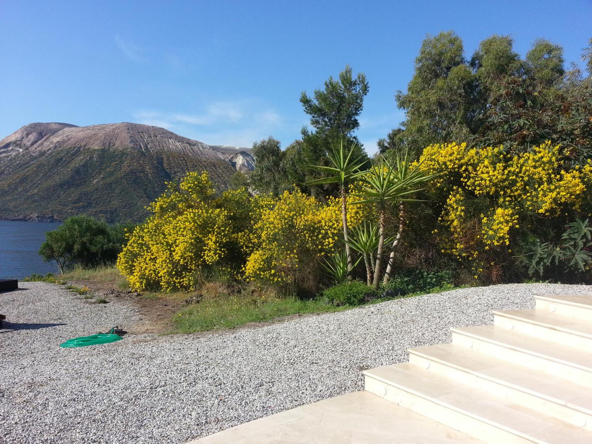 Vulcano Blu Residence - Photo 2